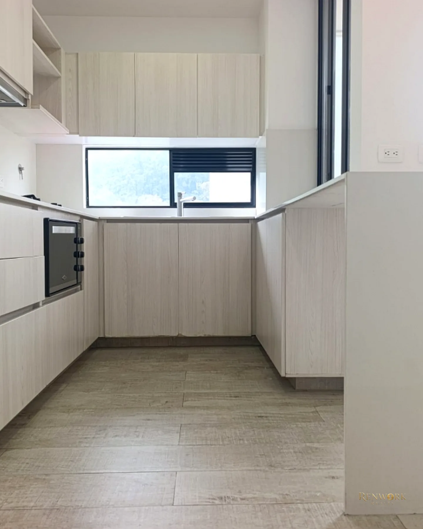 APARTAMENTO EN VENTA EN CASTROPOL MEDELLIN · foto 3