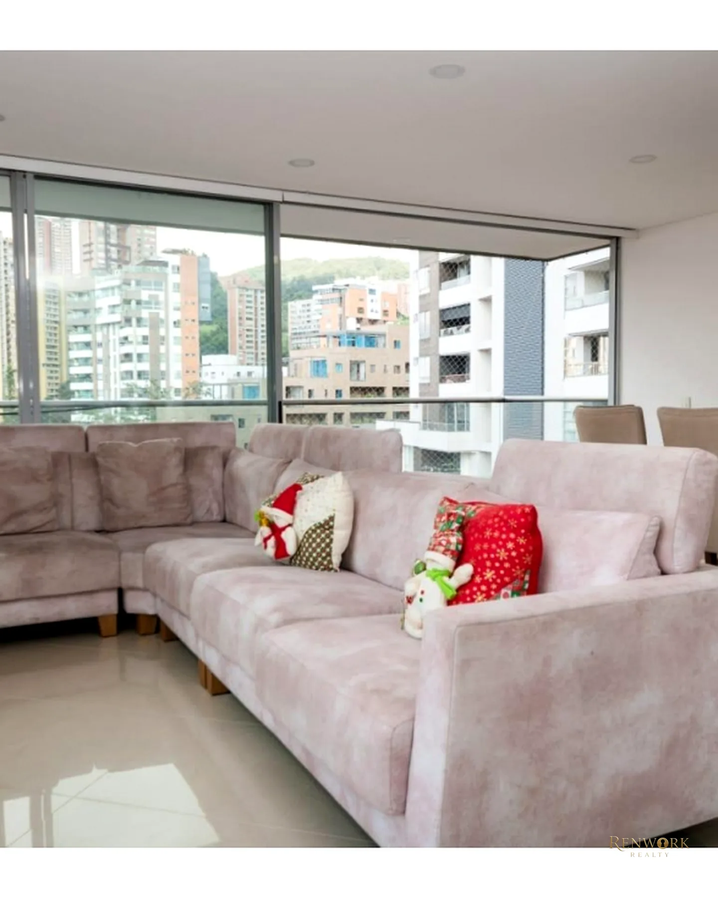 APARTAMENTO EN VENTA EN EL POBLADO · foto 1