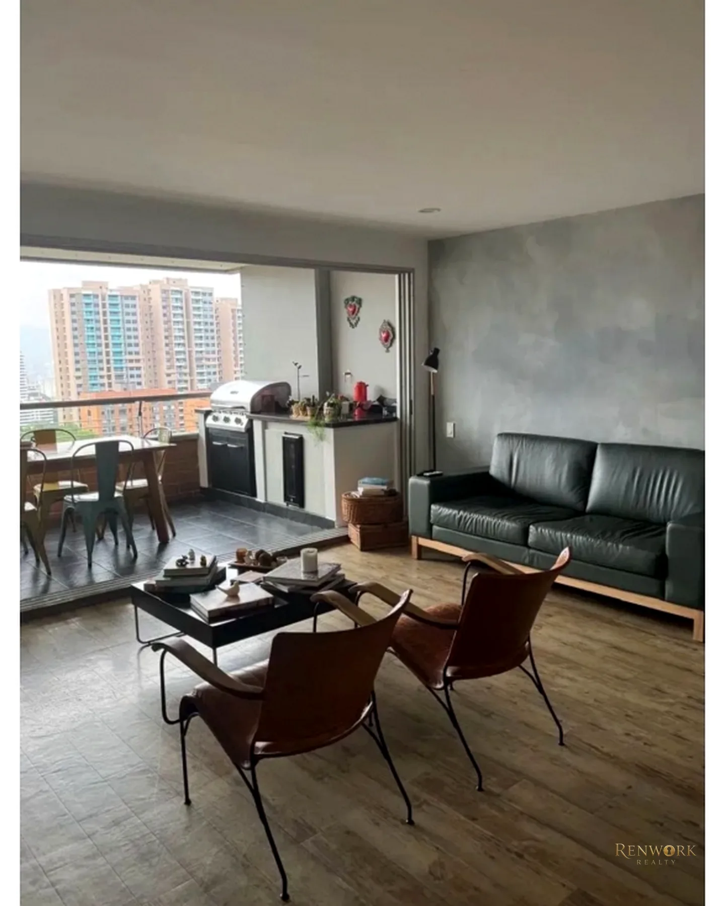 APARTAMENTO EN VENTA EN EL POBLADO · foto 1