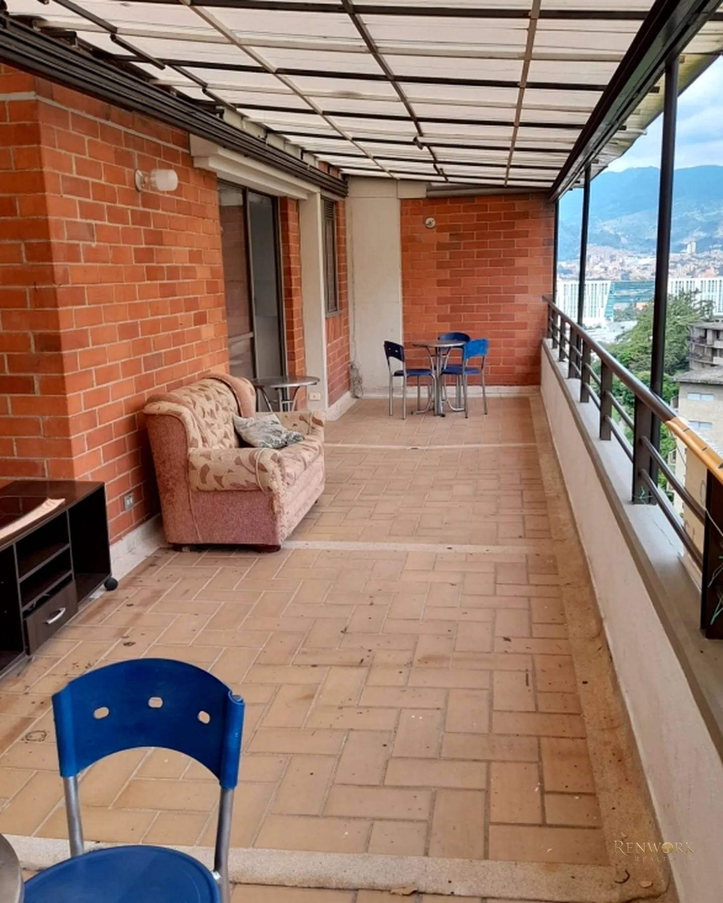 APARTAMENTO EN VENTA EN EL POBLADO LAS PALMAS MEDELLIN · foto 13