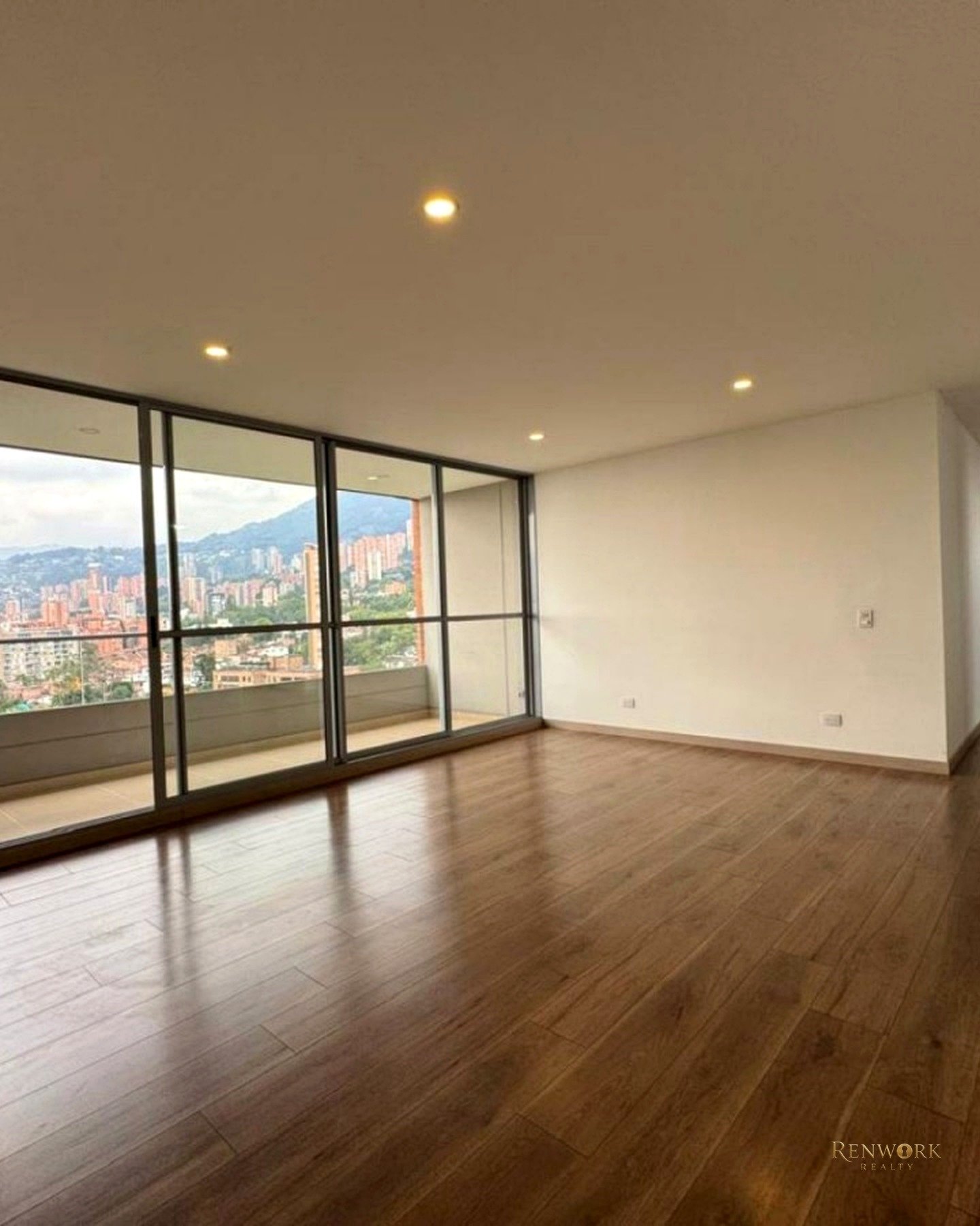 Vista de APARTAMENTO EN VENTA EN EL POBLADO LOS BALSOS MEDELLÍN