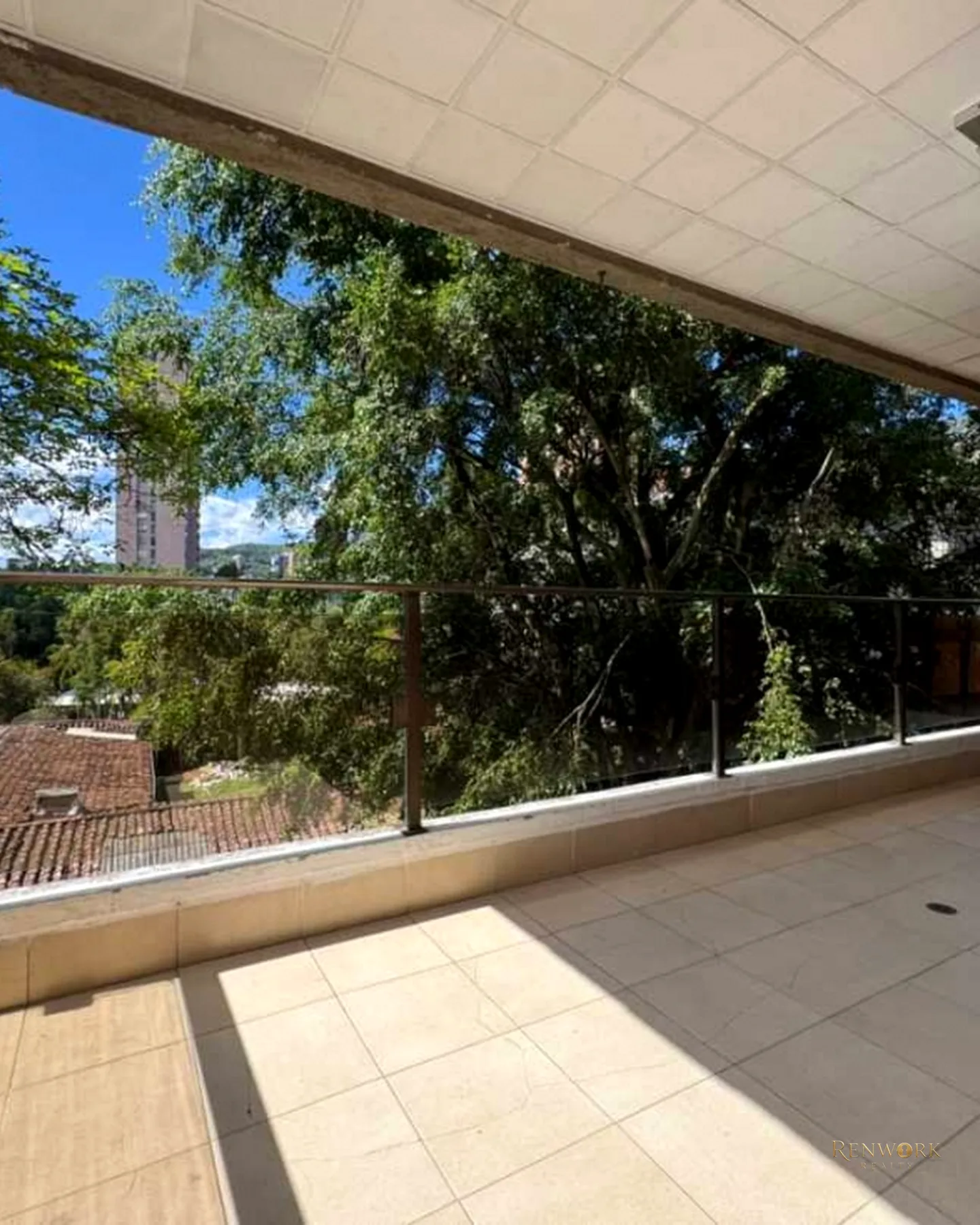 APARTAMENTO EN VENTA EN EL POBLADO MILLA DE ORO · foto 23