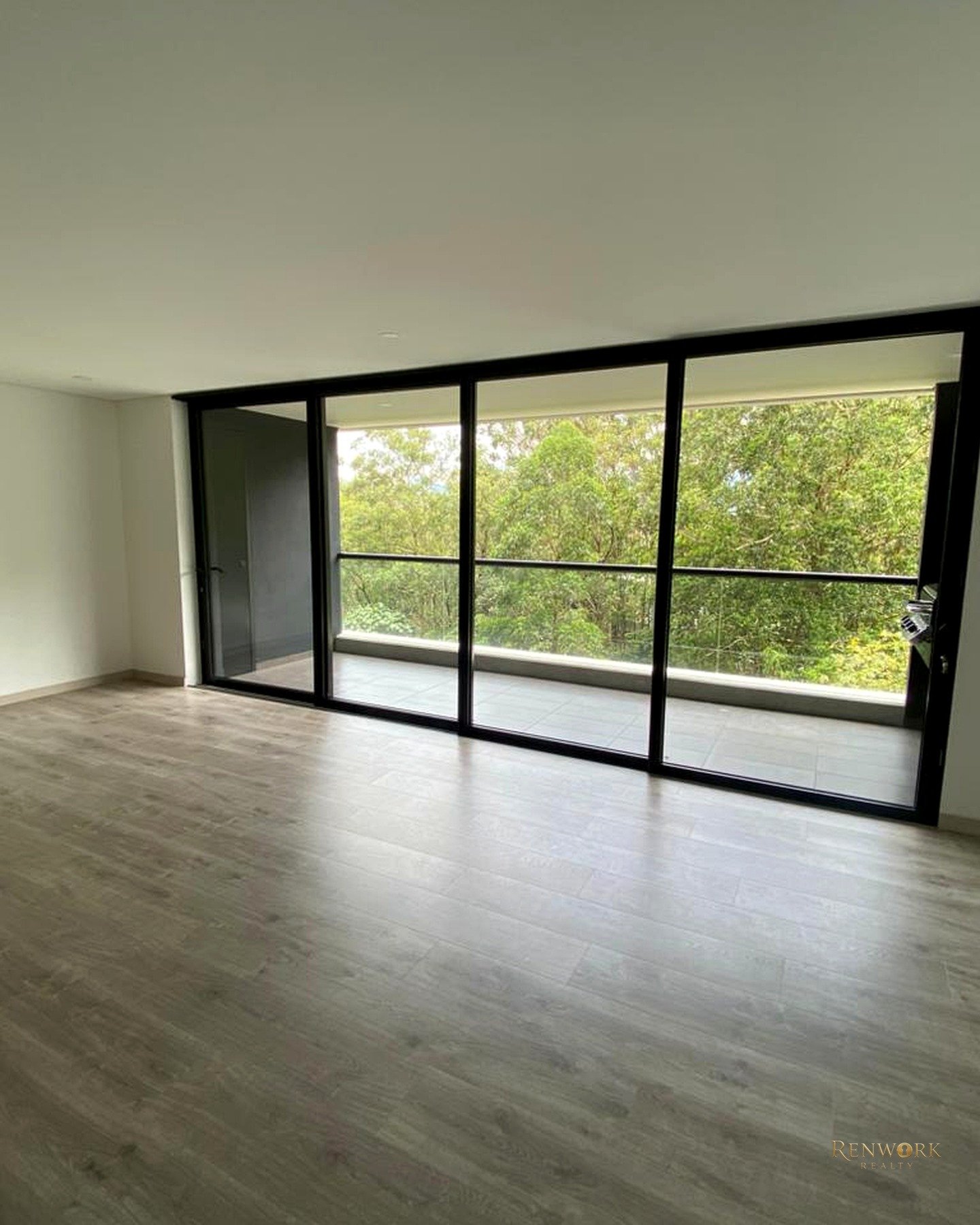 APARTAMENTO EN VENTA EN EL POBLADO PALMAS MEDELLIN · foto 7