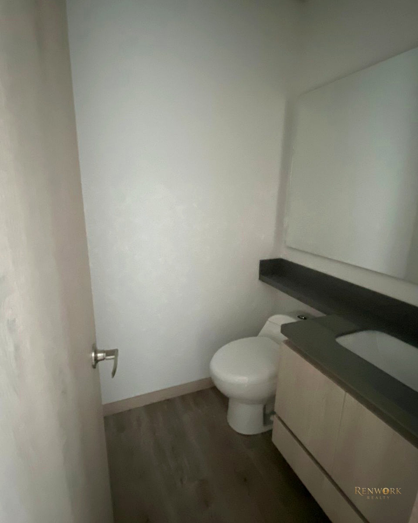 APARTAMENTO EN VENTA EN EL POBLADO PALMAS MEDELLIN · foto 18