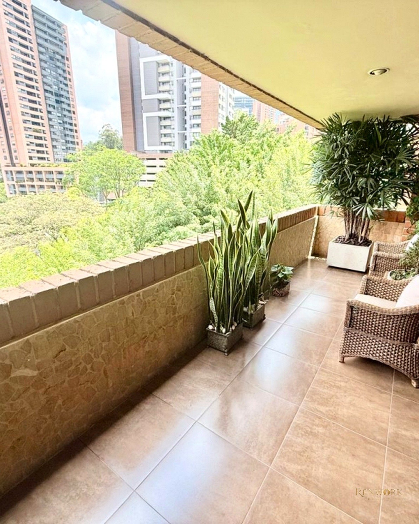 Vista de APARTAMENTO EN VENTA EN EL POBLADO SECTOR EL TESORO