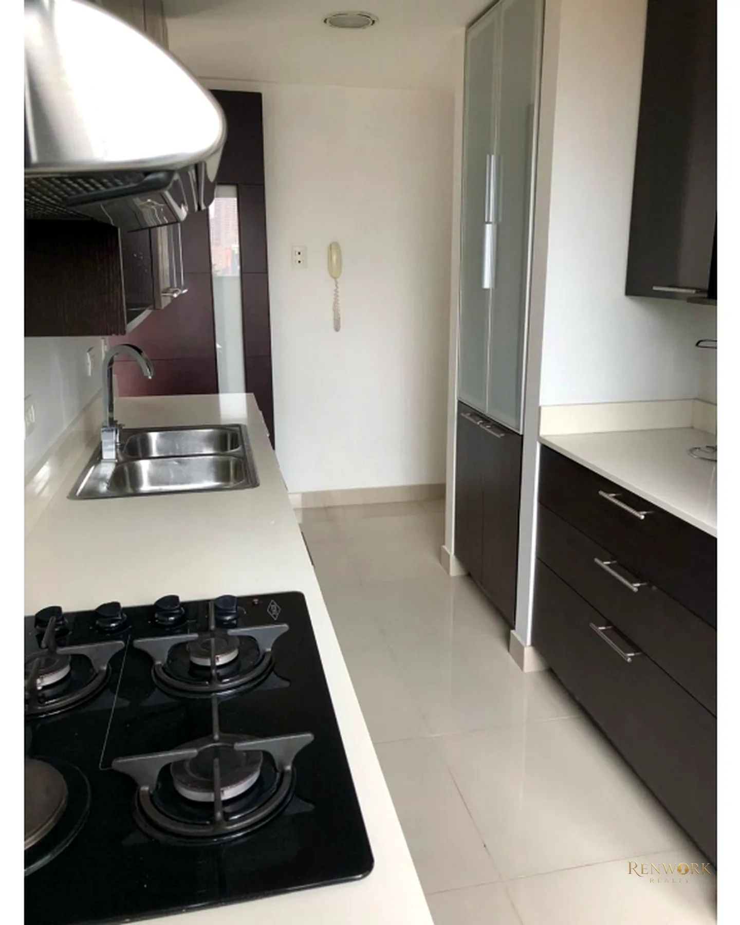 APARTAMENTO EN VENTA EN EL POBLADO SECTOR LALINDE · foto 3