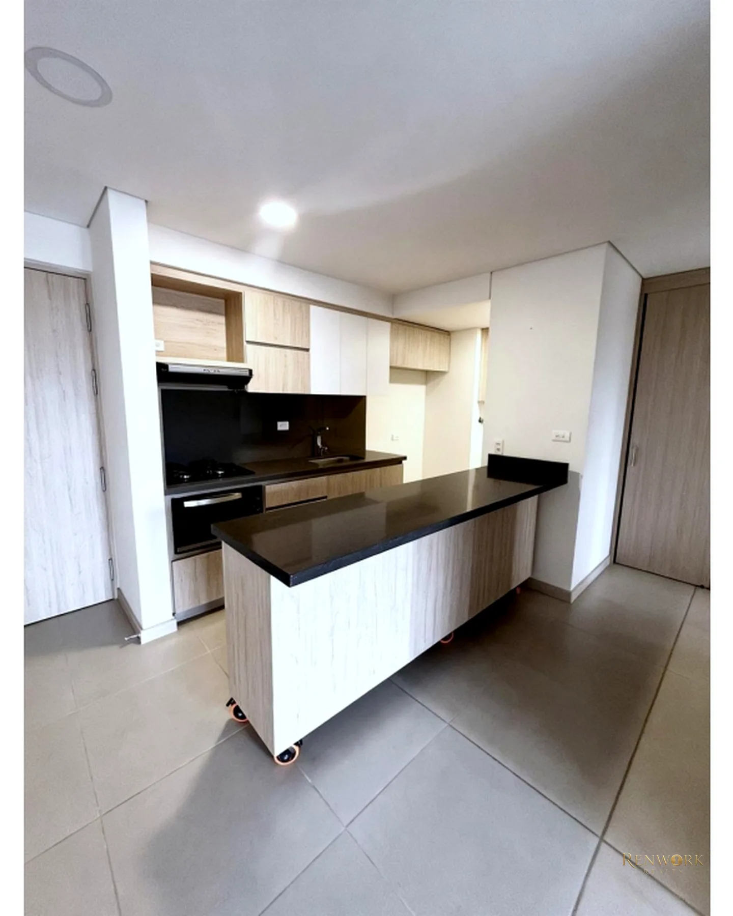 APARTAMENTO EN VENTA EN EL PORTAL, ENVIGADO · foto 2