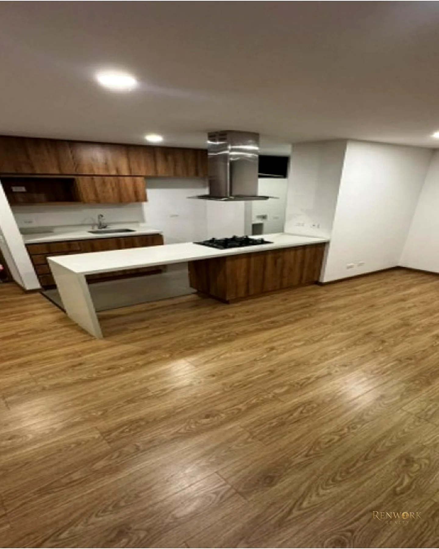 APARTAMENTO EN VENTA EN ENVIGADO · foto 2