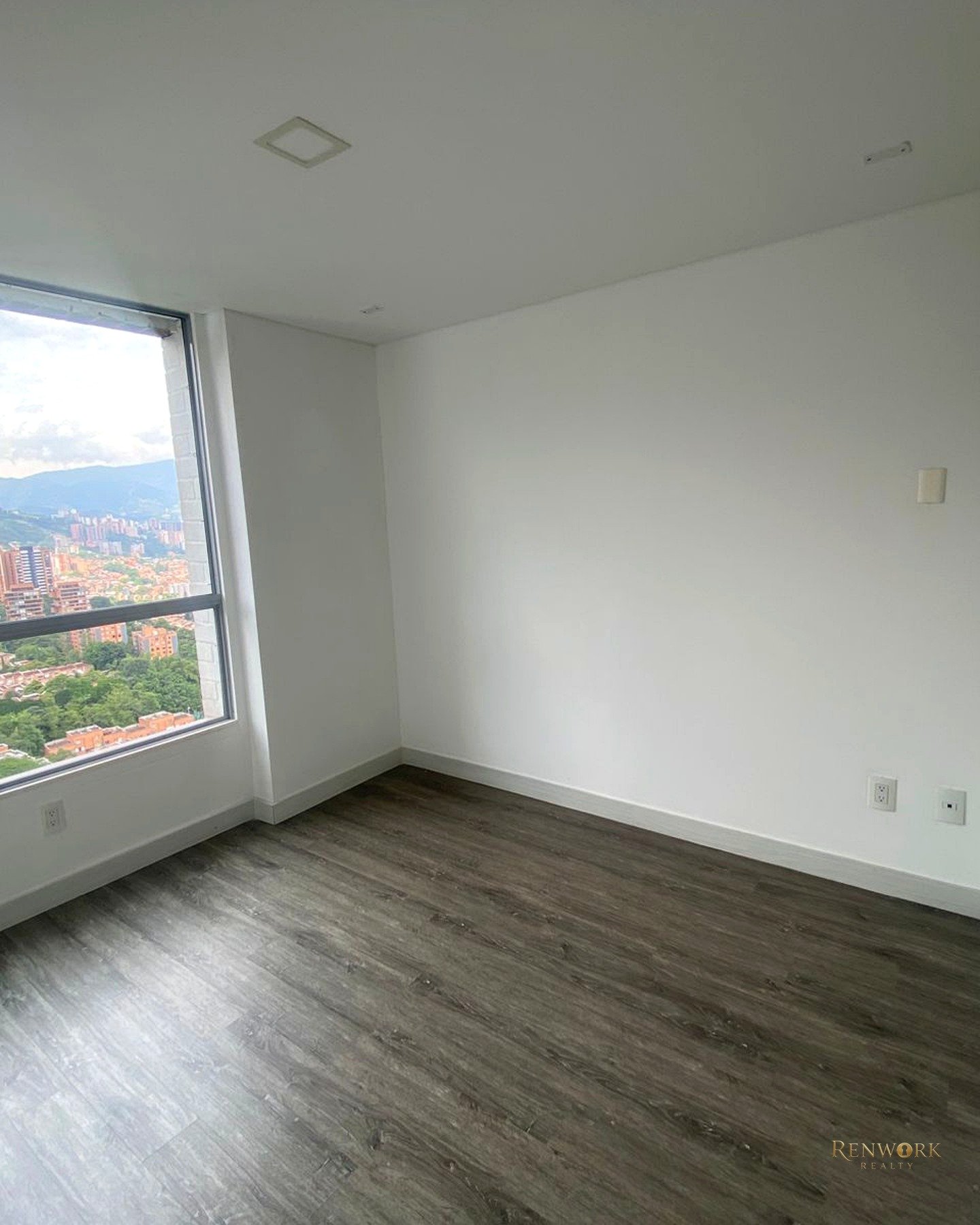 APARTAMENTO EN VENTA EN ENVIGADO LOMA DEL CHOCHO · foto 13