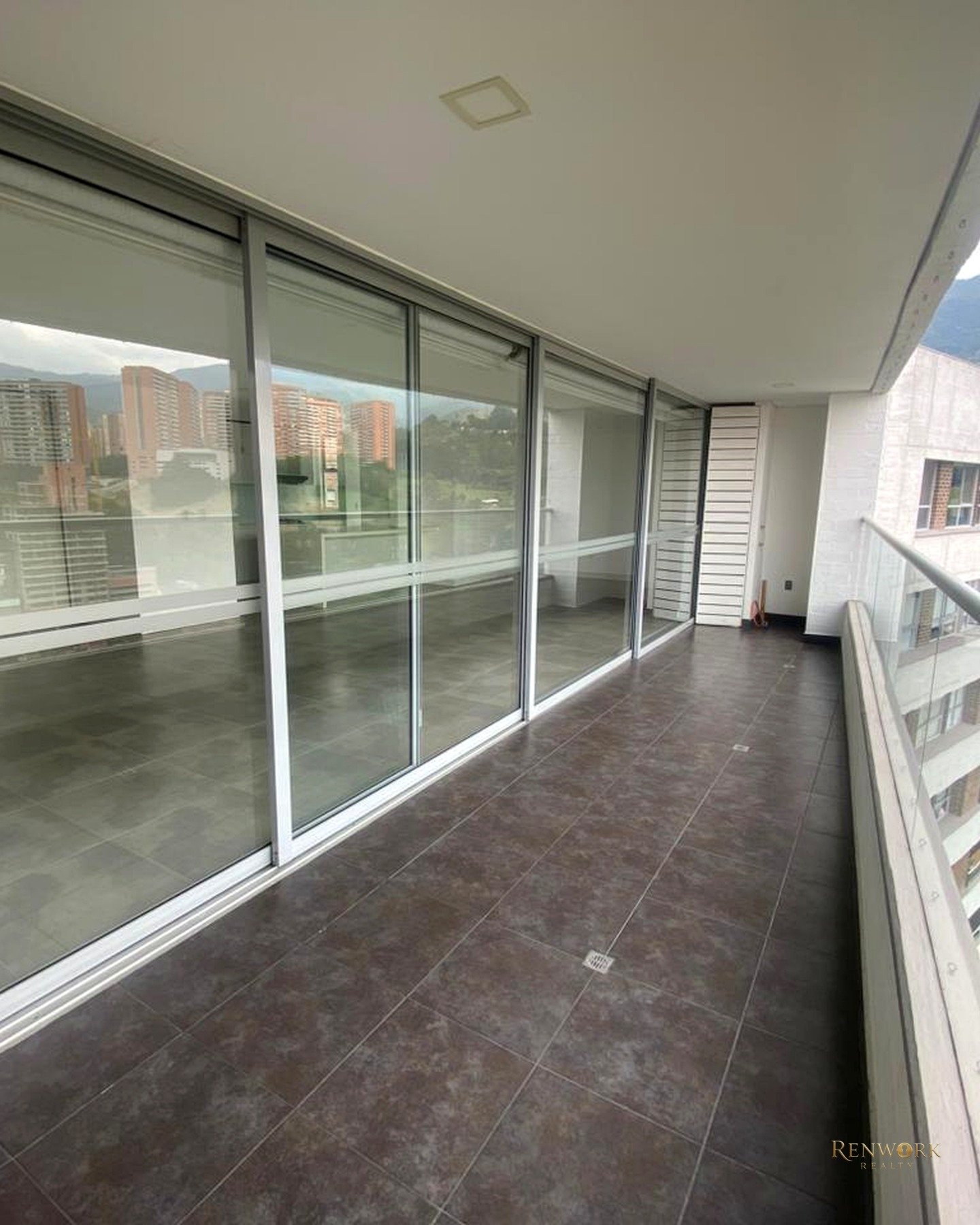 APARTAMENTO EN VENTA EN ENVIGADO LOMA DEL CHOCHO · foto 3