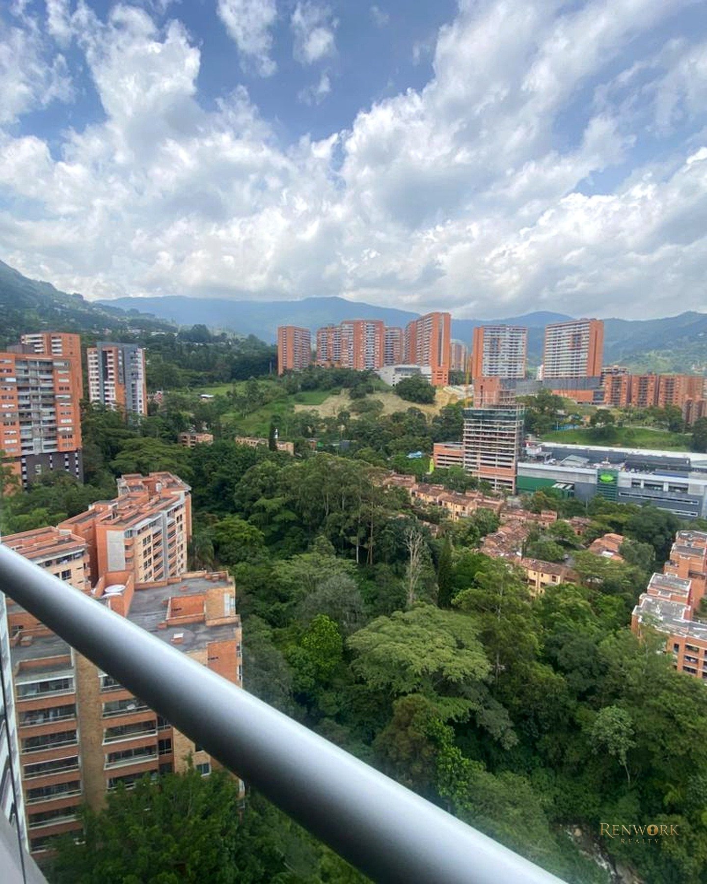 APARTAMENTO EN VENTA EN ENVIGADO LOMA DEL CHOCHO · foto 1