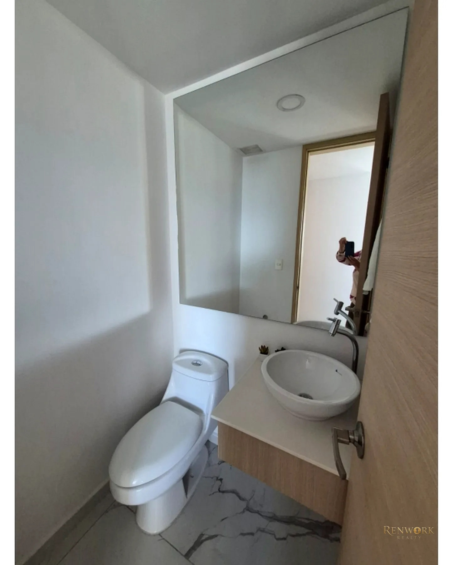 APARTAMENTO EN VENTA EN ENVIGADO SECTOR LOMA DEL CHOCHO · foto 11