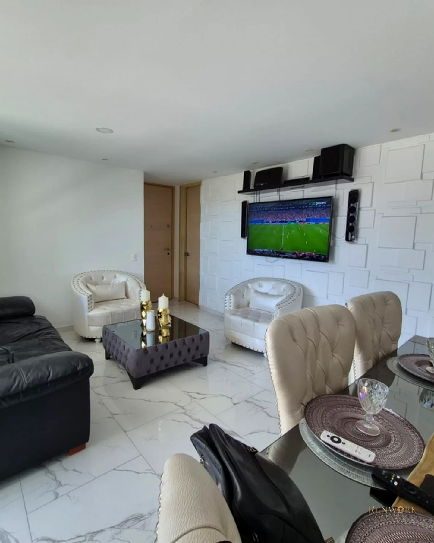 APARTAMENTO EN VENTA EN ENVIGADO SECTOR LOMA DEL CHOCHO · foto 2