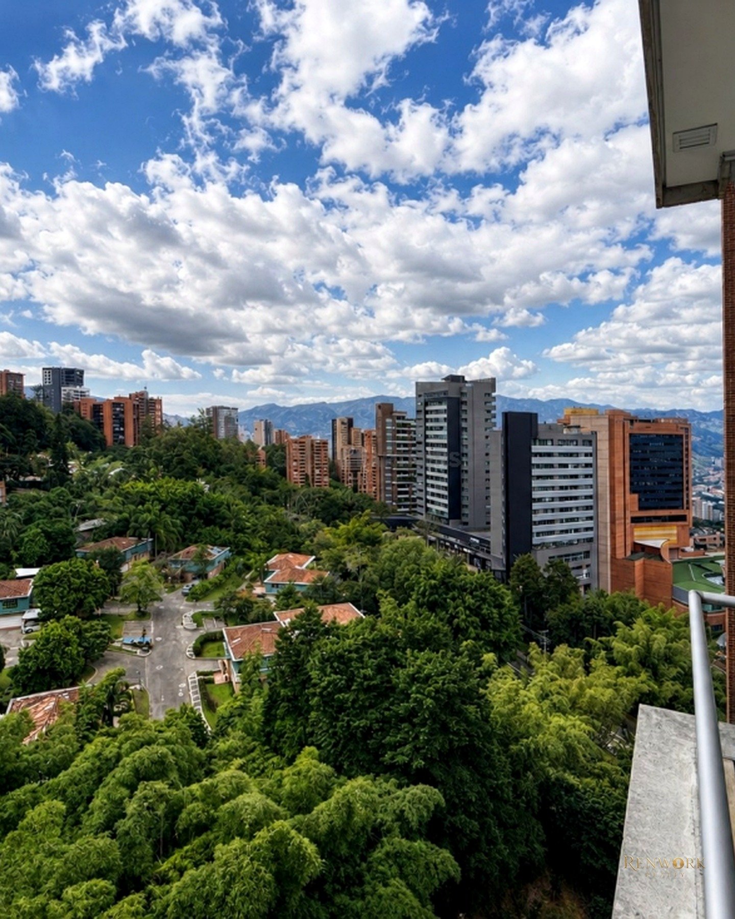 APARTAMENTO EN VENTA EN LA TORRE SUITES, MEDELLIN - EL POBLADO · foto 13
