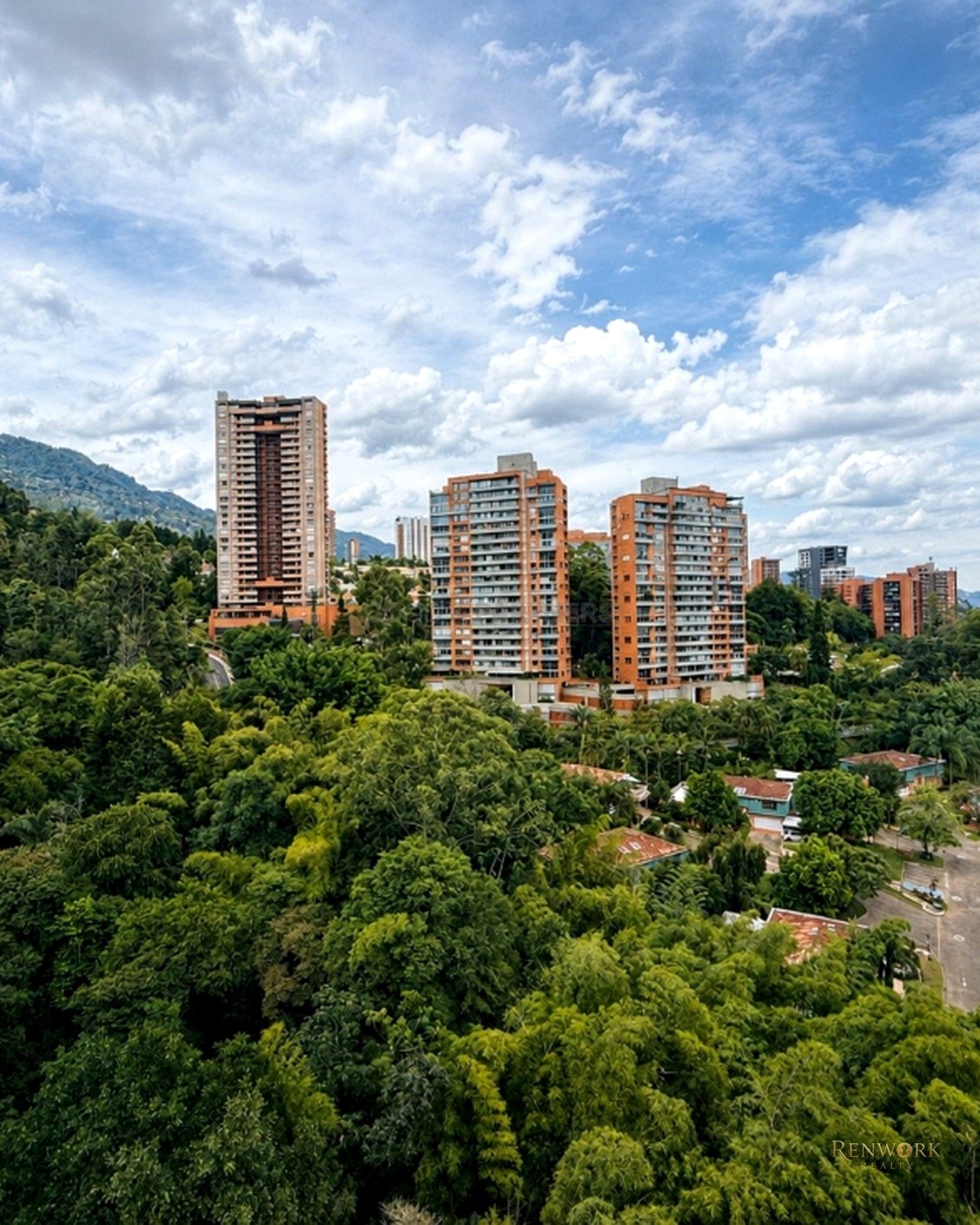 APARTAMENTO EN VENTA EN LA TORRE SUITES, MEDELLIN - EL POBLADO · foto 12