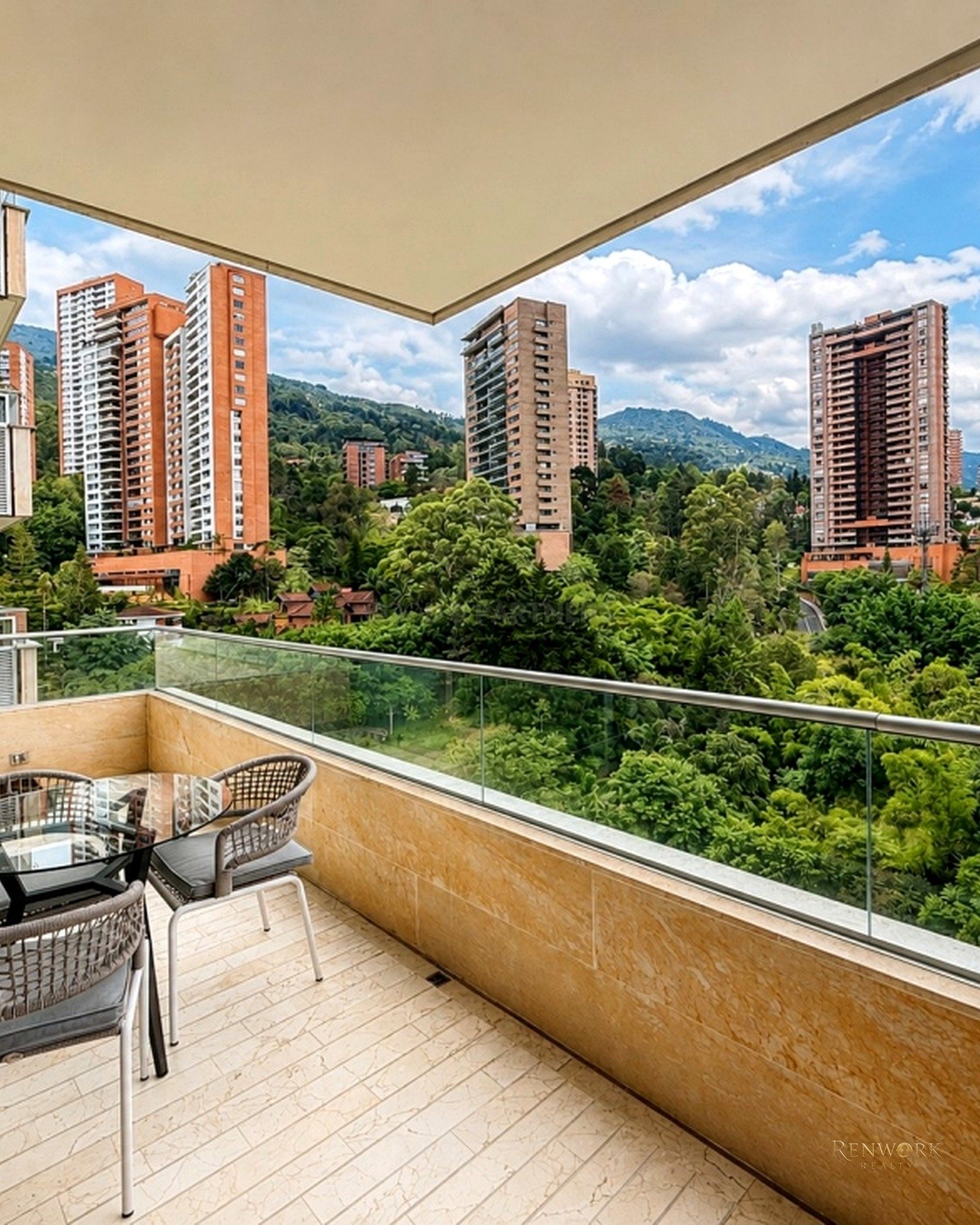 APARTAMENTO EN VENTA EN LA TORRE SUITES, MEDELLIN - EL POBLADO · foto 10
