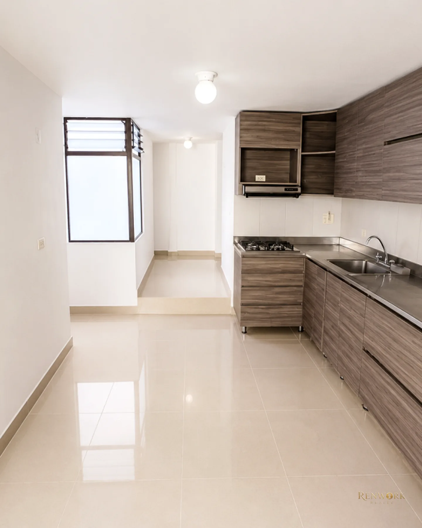 APARTAMENTO EN VENTA EN LAURELES MEDELLÍN CERCA AL PRIMER PARQUE · foto 2