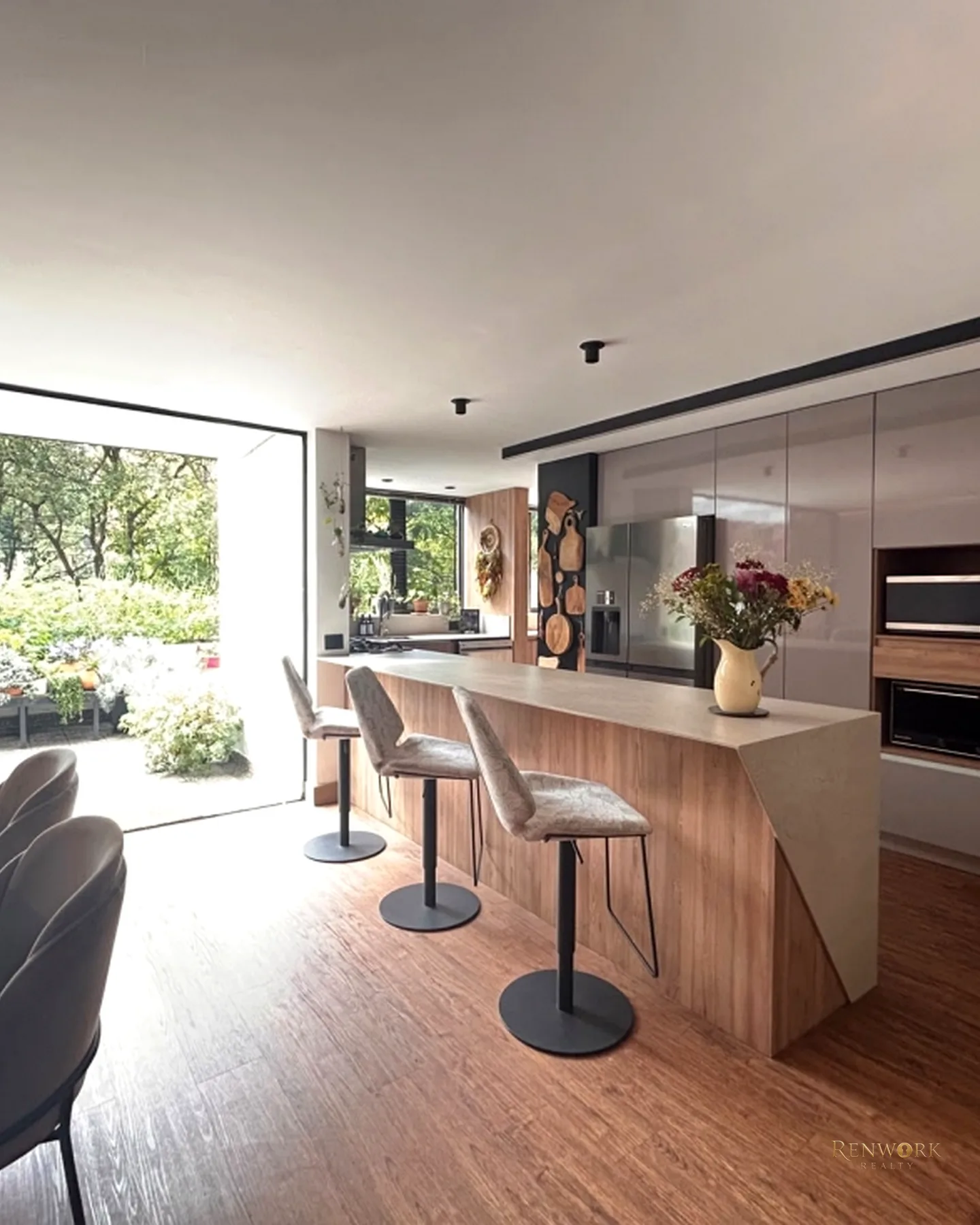 APARTAMENTO EN VENTA EN PATIO BONITO, EL POBLADO, MUY COMERCIAL · foto 8