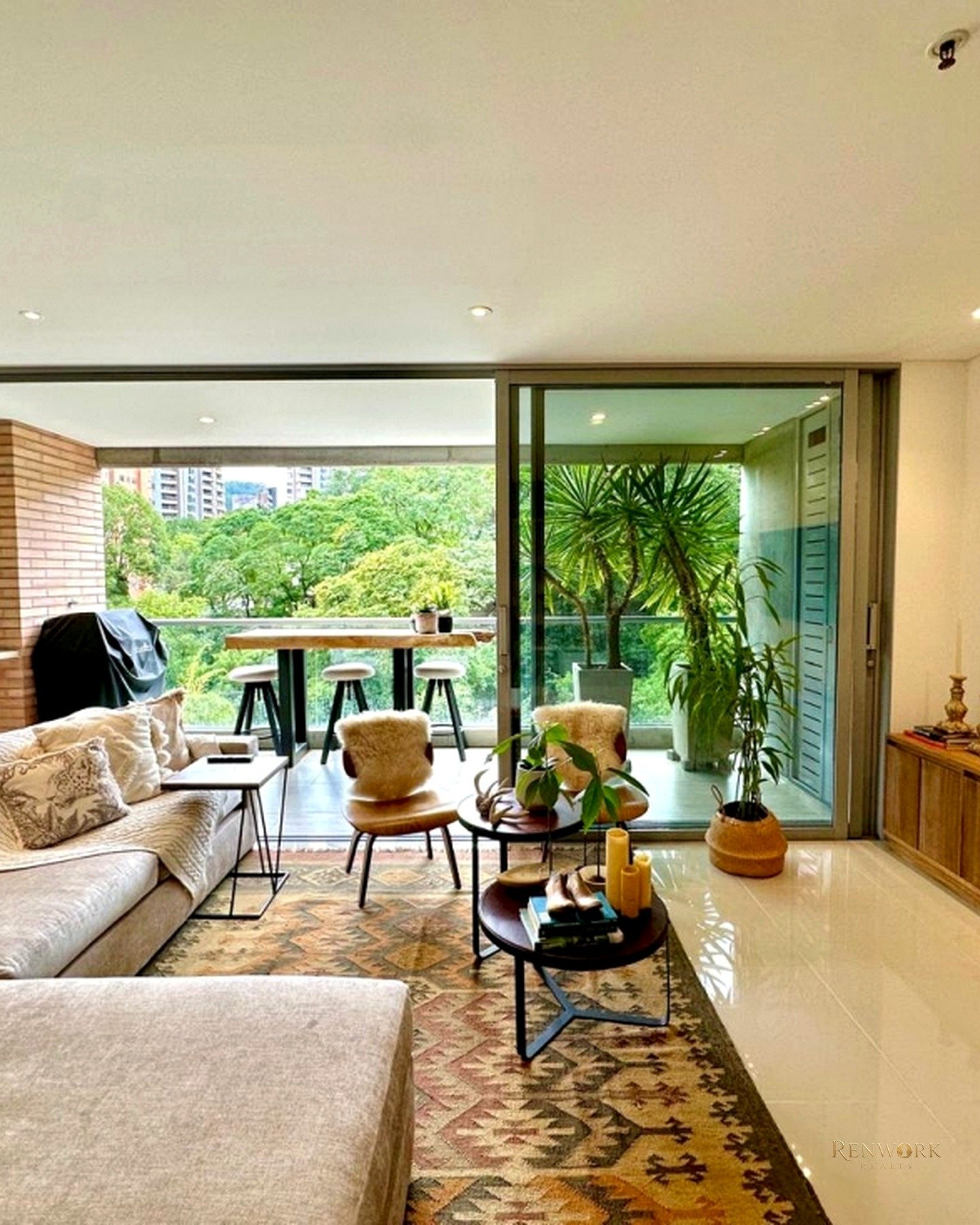 APARTAMENTO EN VENTA EN PROVENZA · foto 3
