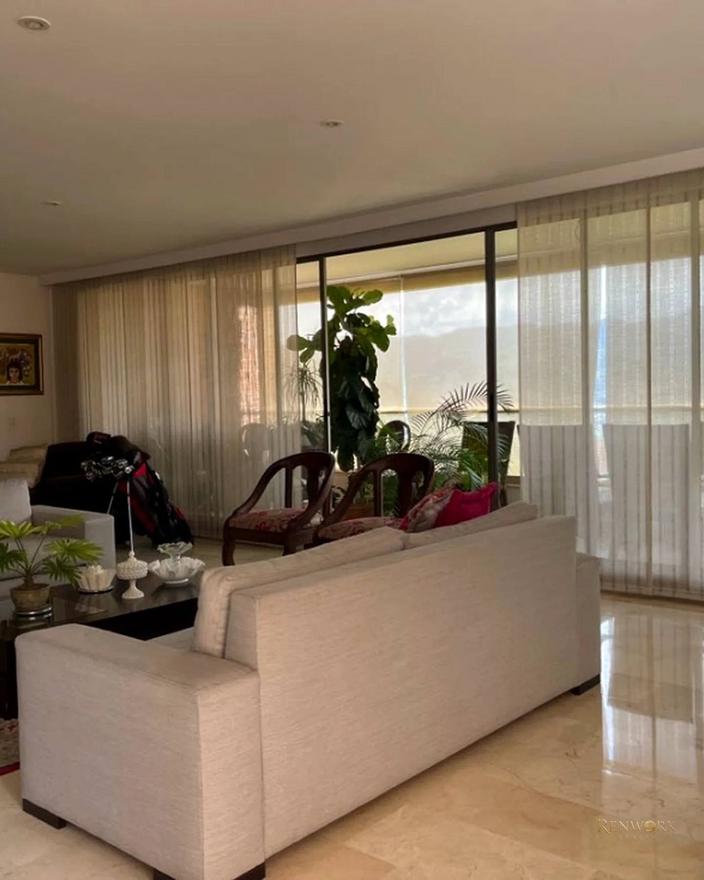 APARTAMENTO EN VENTA LAS SANTAS EL POBLADO · foto 2