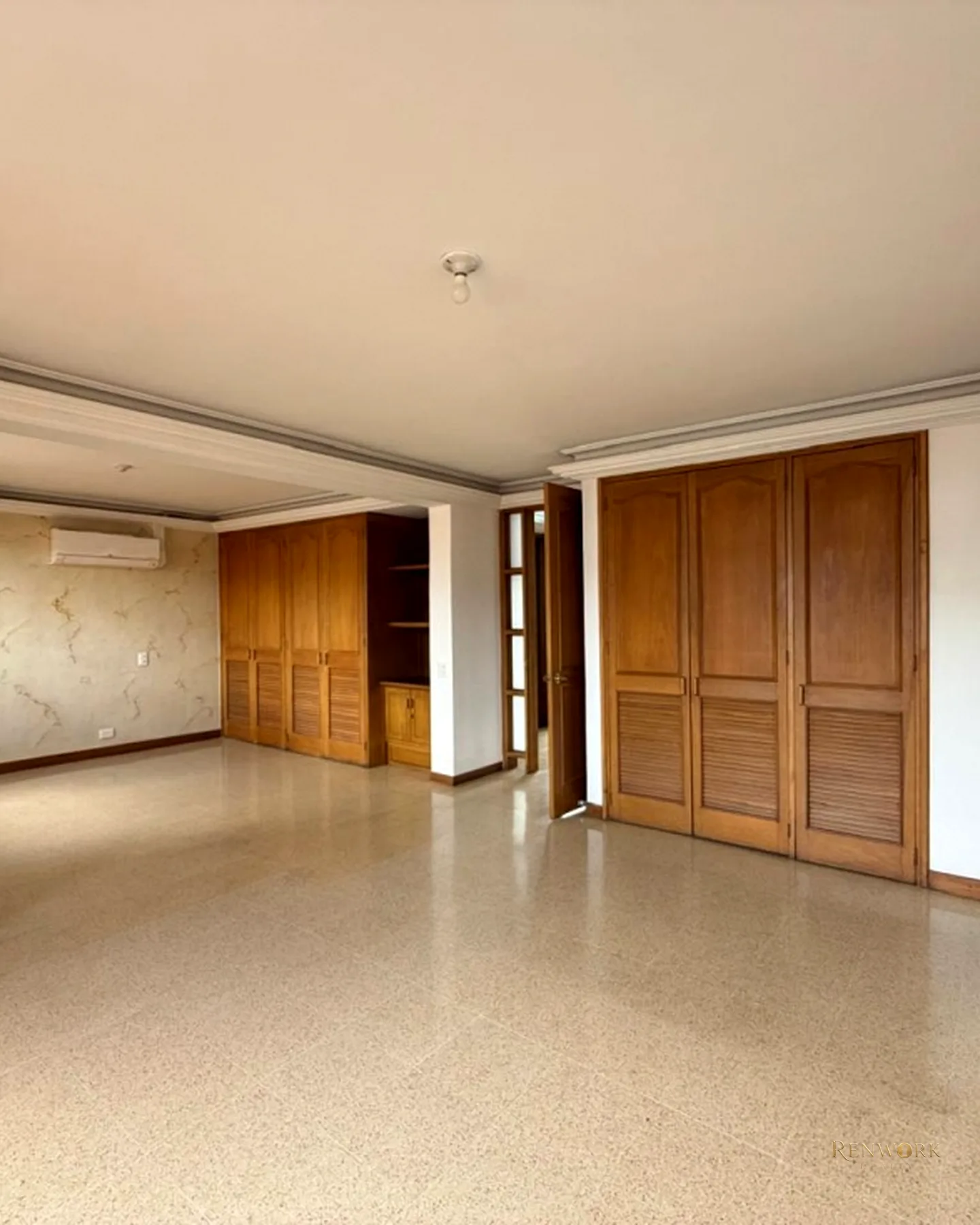 APARTAMENTO EN VENTA / LAURELES · foto 8
