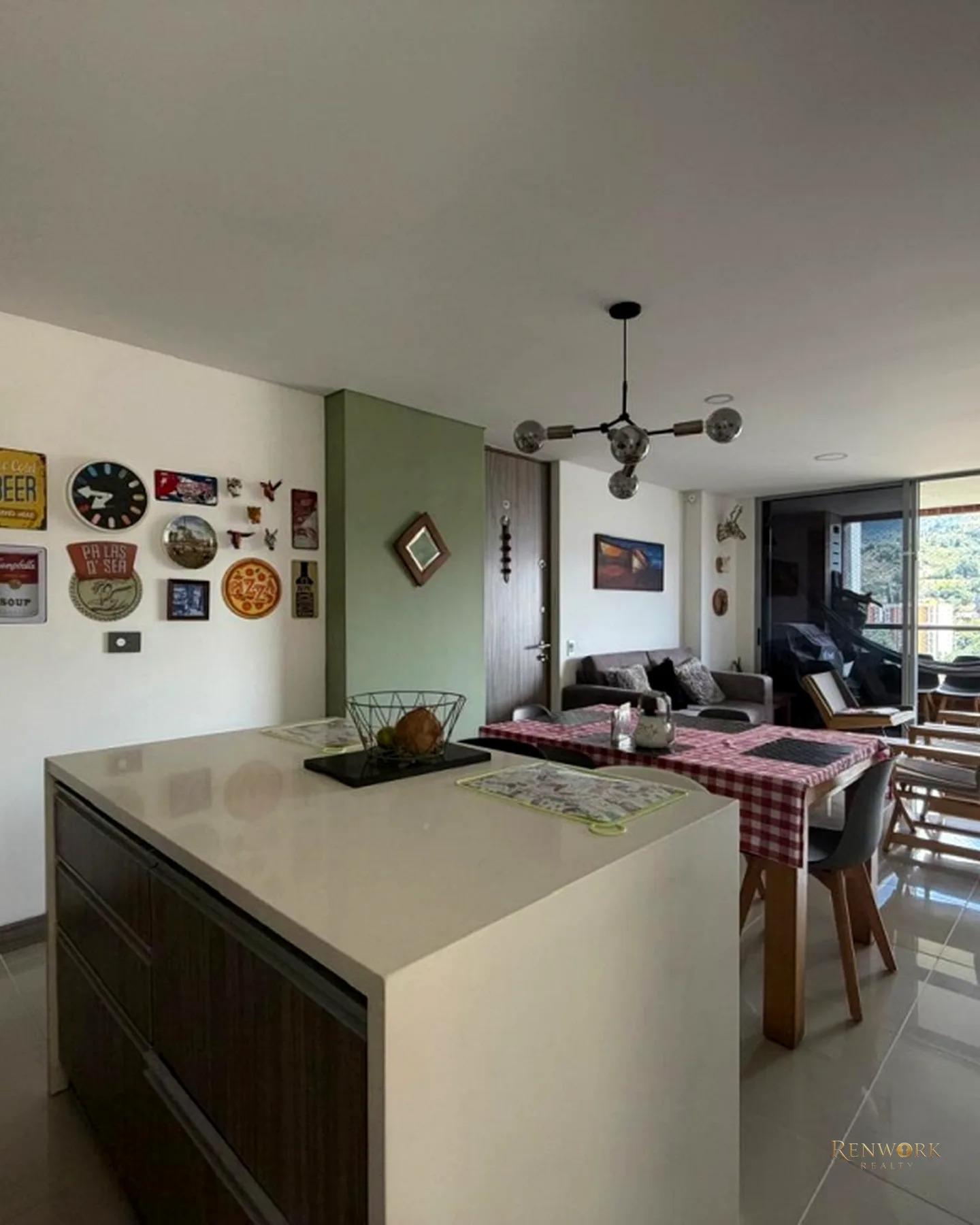 APARTAMENTO EN VENTA / LOMA DE LAS BRUJAS · foto 3