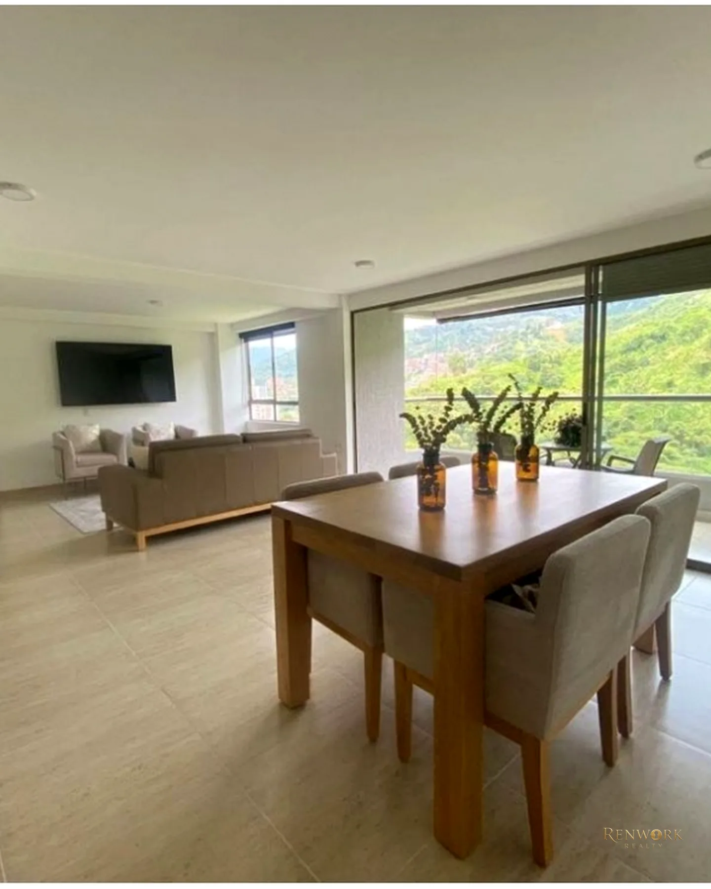 APARTAMENTO EN VENTA LOMA DE LOS BERNAL · foto 1