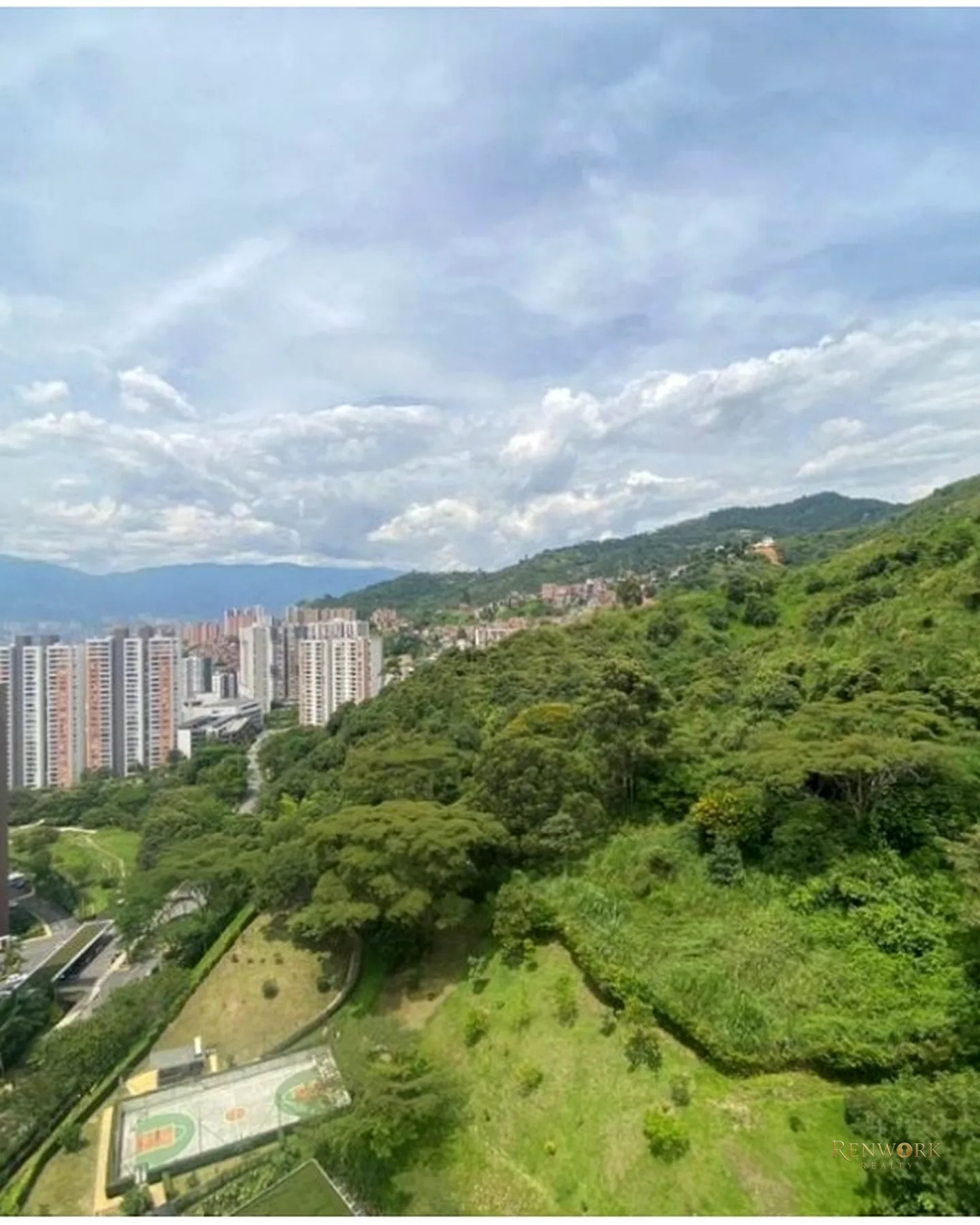 APARTAMENTO EN VENTA LOMA DE LOS BERNAL · foto 18