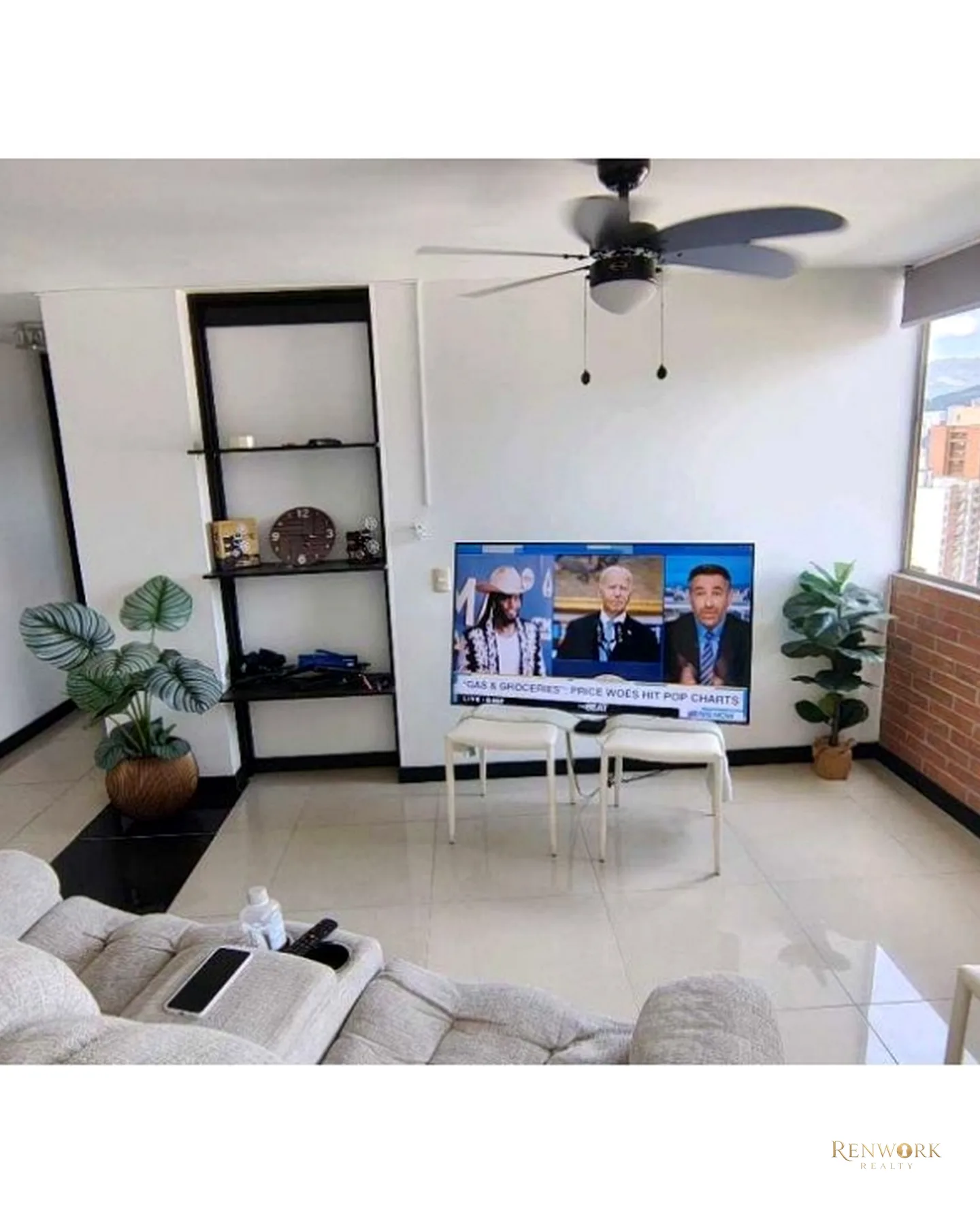 APARTAMENTO EN VENTA LOMA DE LOS BERNAL · foto 5