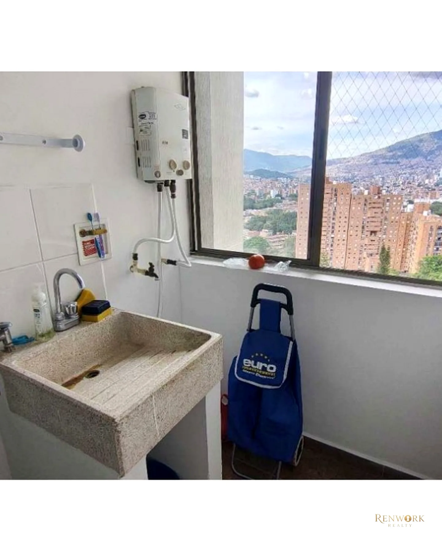 APARTAMENTO EN VENTA LOMA DE LOS BERNAL · foto 14