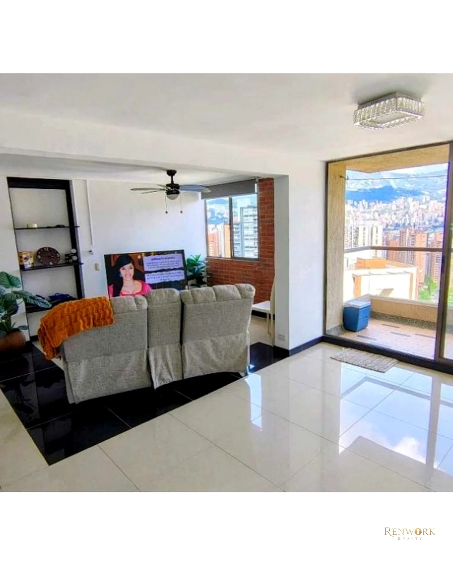 APARTAMENTO EN VENTA LOMA DE LOS BERNAL · foto 2