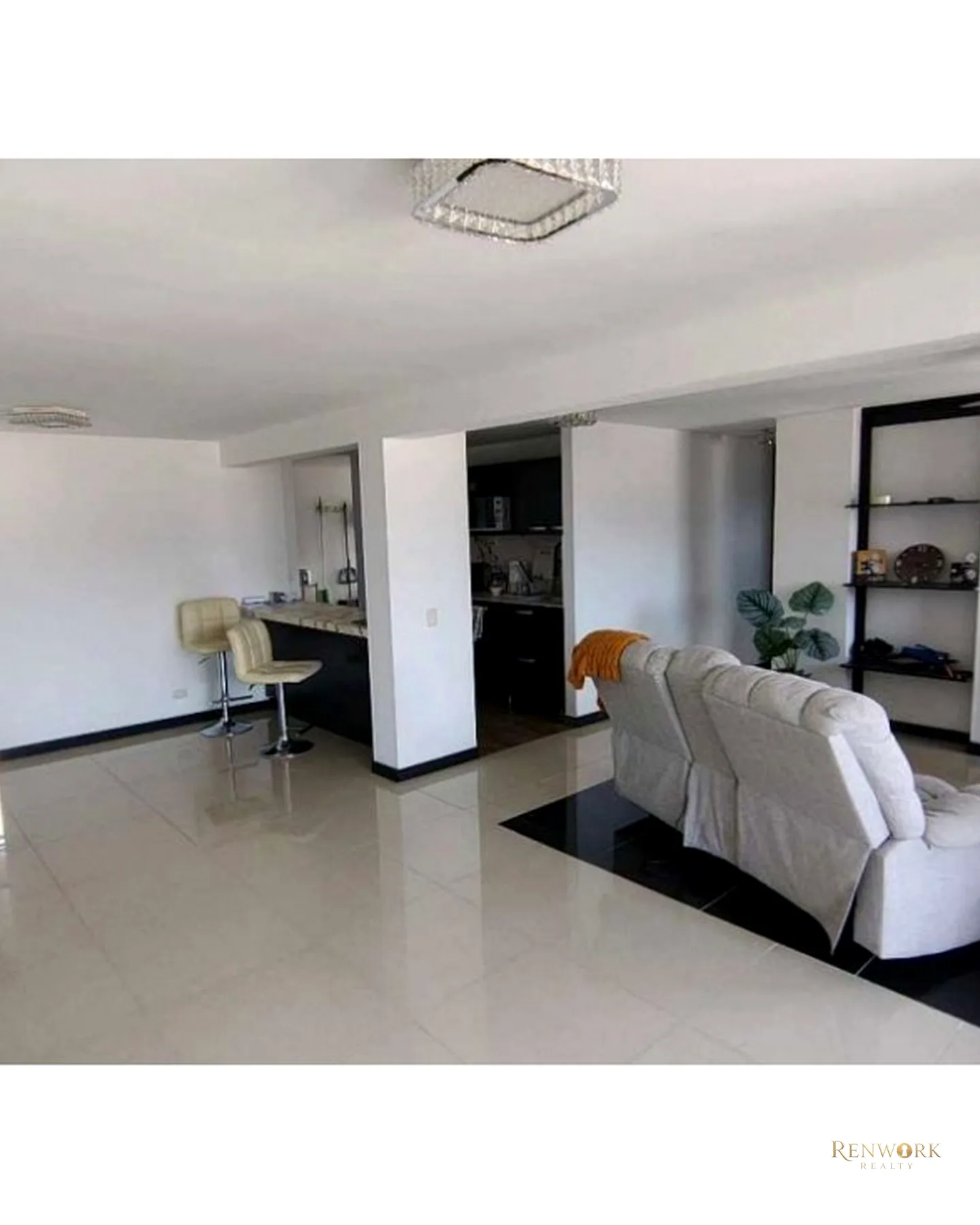 APARTAMENTO EN VENTA LOMA DE LOS BERNAL · foto 4