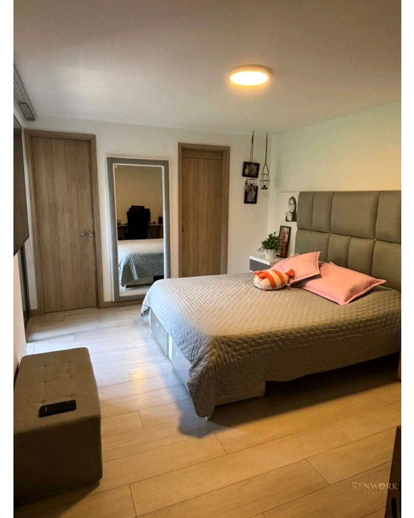 APARTAMENTO EN VENTA LOMA DE LOS BERNAL MEDELLÍN. · foto 17