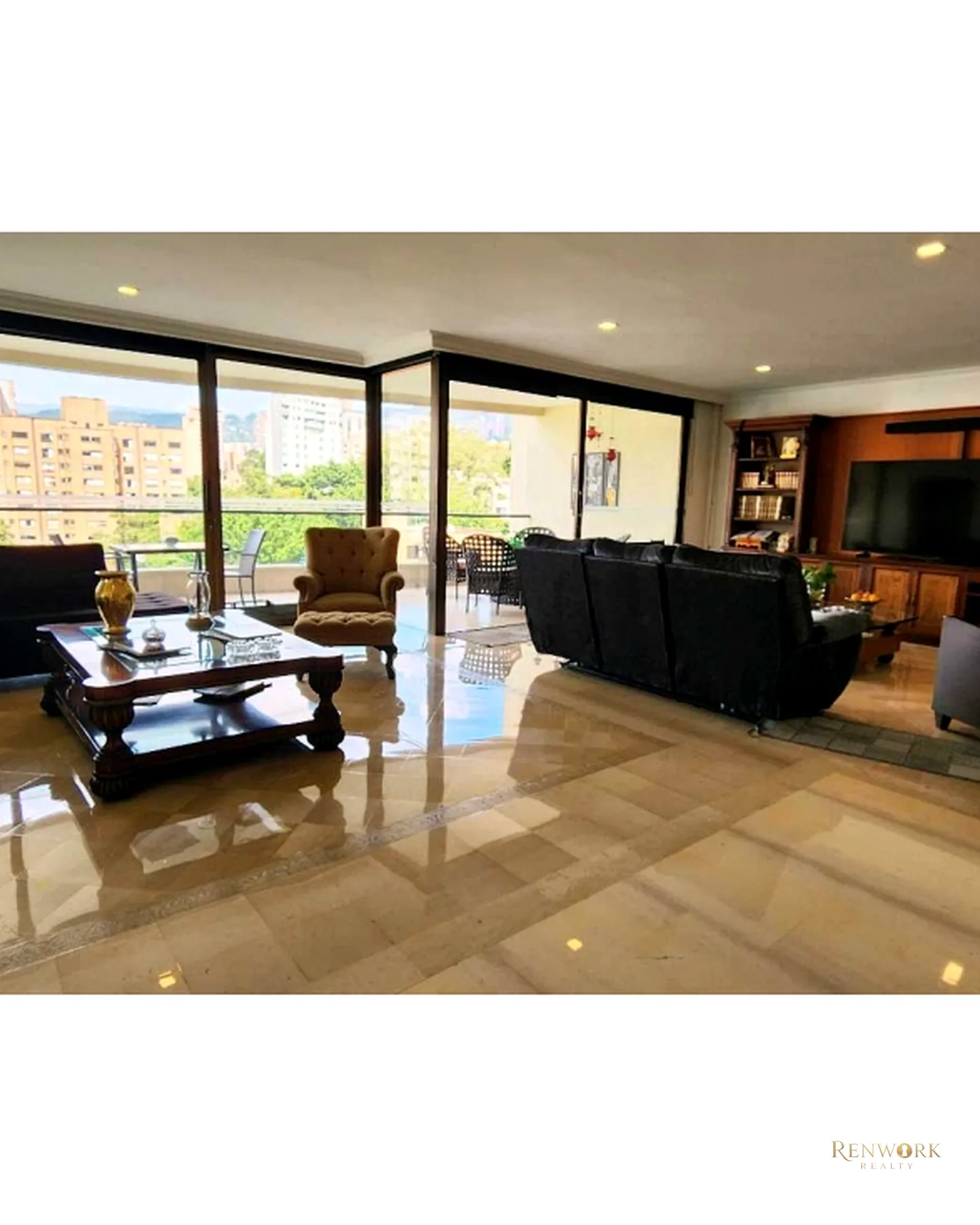 APARTAMENTO EN VENTA MEDELLÍN EL POBLADO. LOMA DE LOS GONZÁLEZ P. BAJA · foto 3