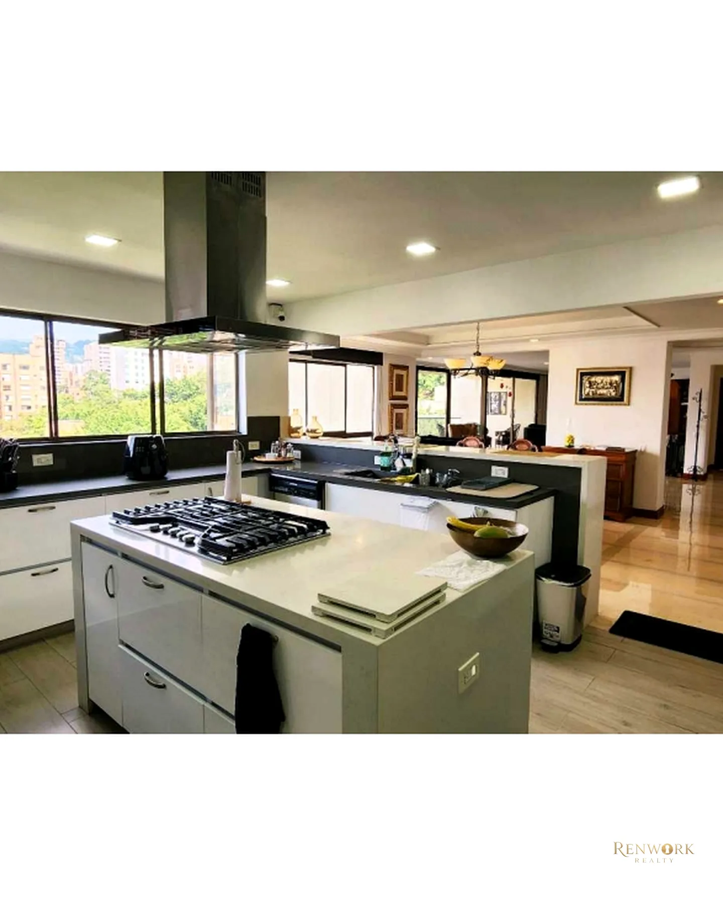 APARTAMENTO EN VENTA MEDELLÍN EL POBLADO. LOMA DE LOS GONZÁLEZ P. BAJA · foto 4