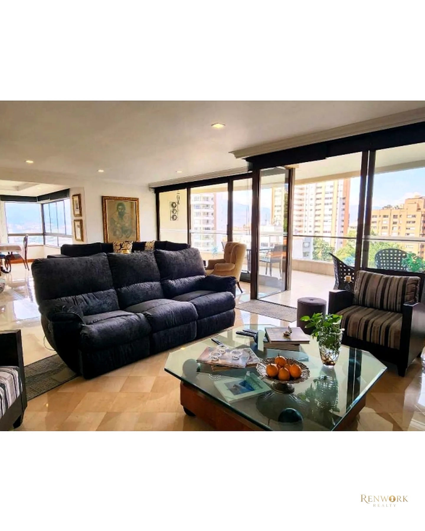 APARTAMENTO EN VENTA MEDELLÍN EL POBLADO. LOMA DE LOS GONZÁLEZ P. BAJA · foto 2