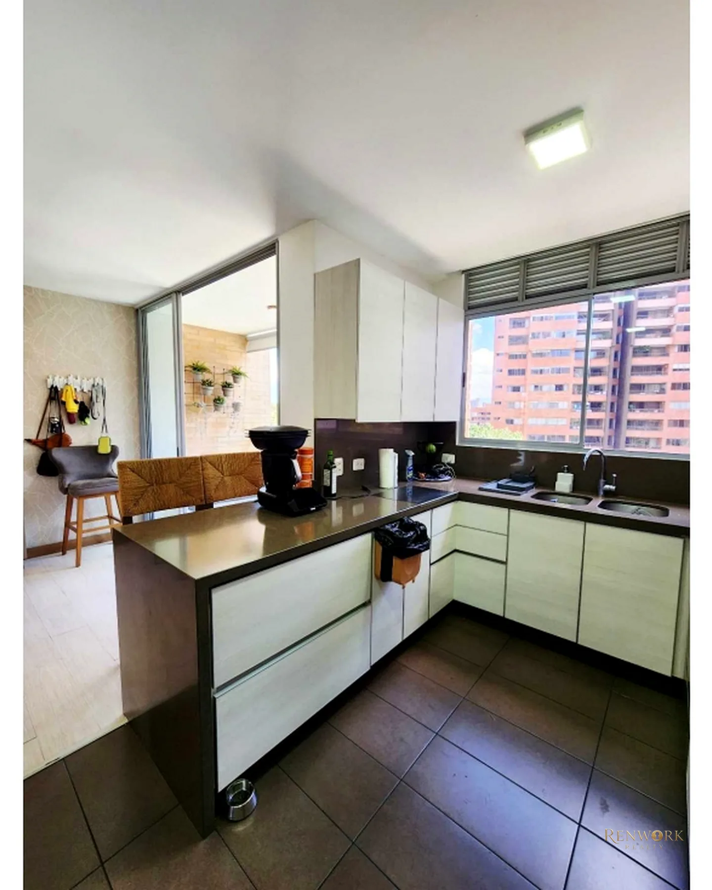 APARTAMENTO EN VENTA, MEDELLÍN, EL POBLADO, LOMA DE LOS PARRA. · foto 5