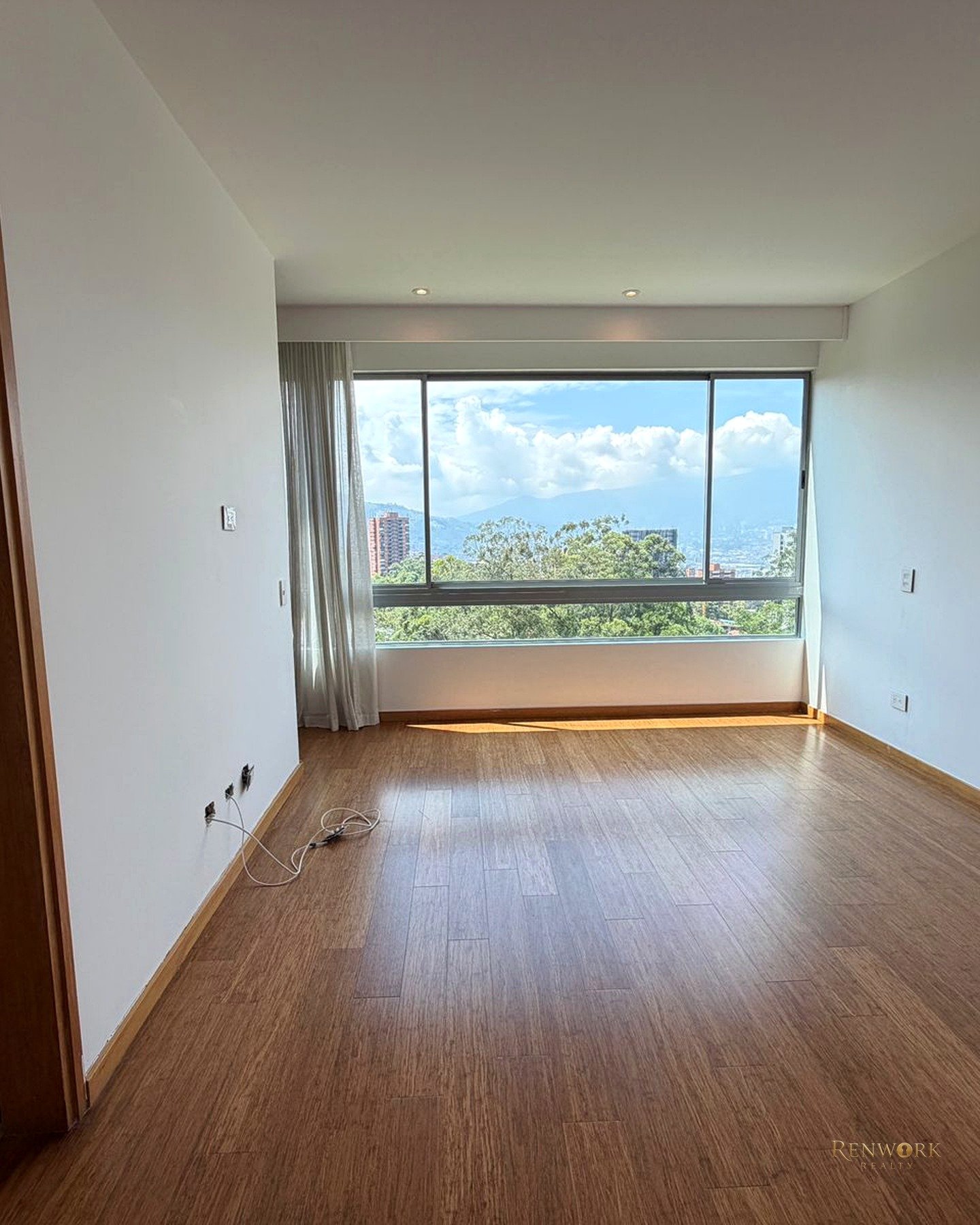 APARTAMENTO EN VENTA MEDELLIN POBLADO LOS BALSOS · foto 8