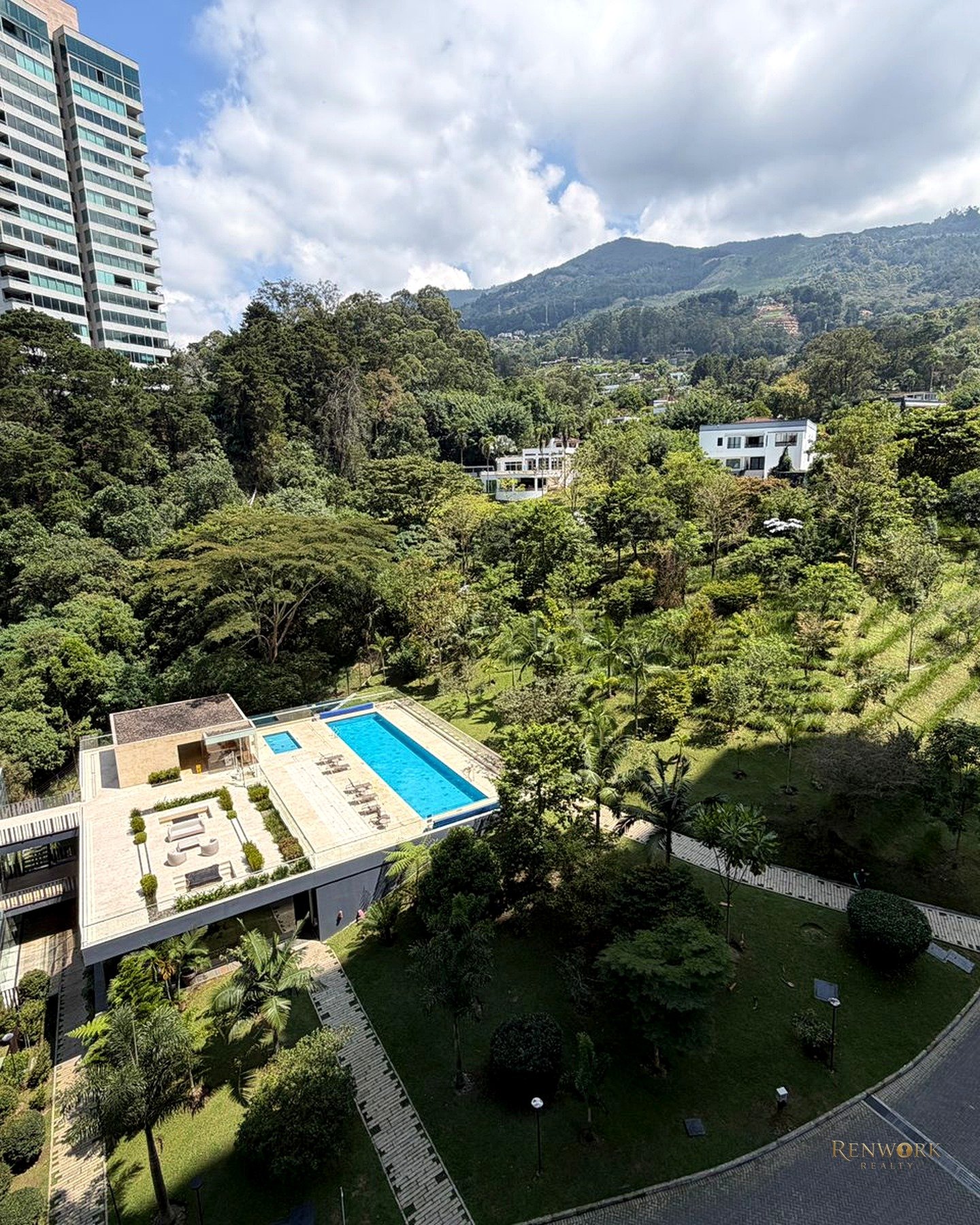 APARTAMENTO EN VENTA MEDELLIN POBLADO LOS BALSOS · foto 1