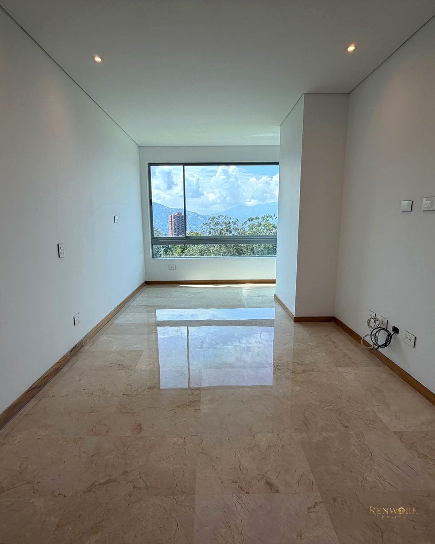 APARTAMENTO EN VENTA MEDELLIN POBLADO LOS BALSOS · foto 5