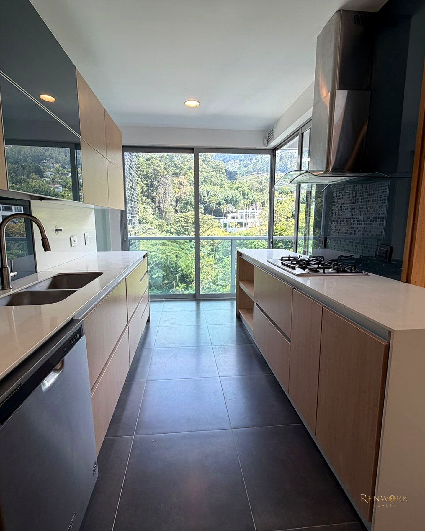 APARTAMENTO EN VENTA MEDELLIN POBLADO LOS BALSOS · foto 12