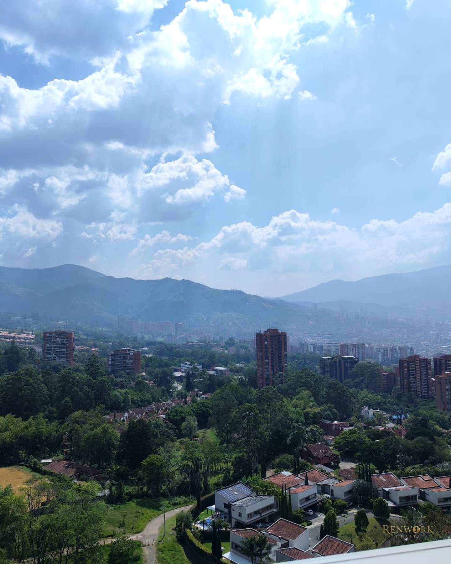 APARTAMENTO EN VENTA MEDELLIN POBLADO LOS BALSOS · foto 4