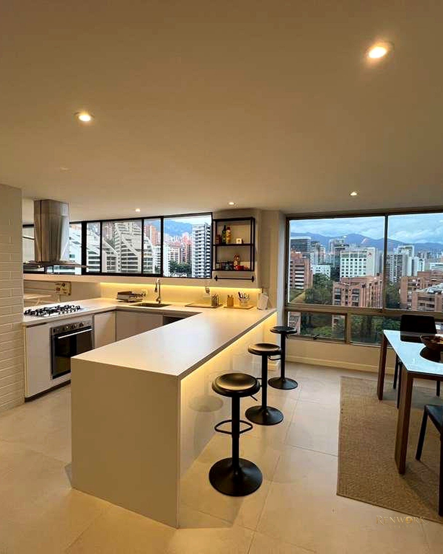 APARTAMENTO EN VENTA MEDELLÍN POBLADO, MILLA DE ORO · foto 1