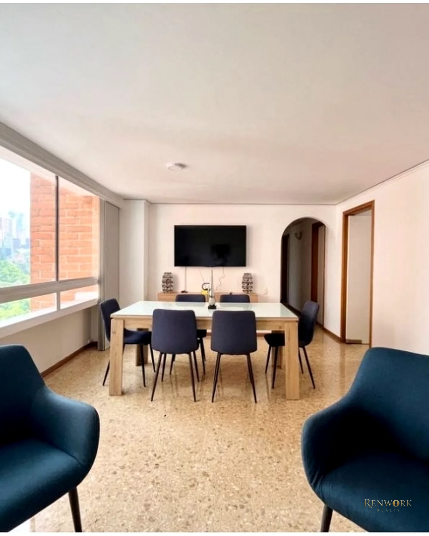 APARTAMENTO EN VENTA MILLA DE ORO PARA INVERSIONISTA RENTANDO · foto 4