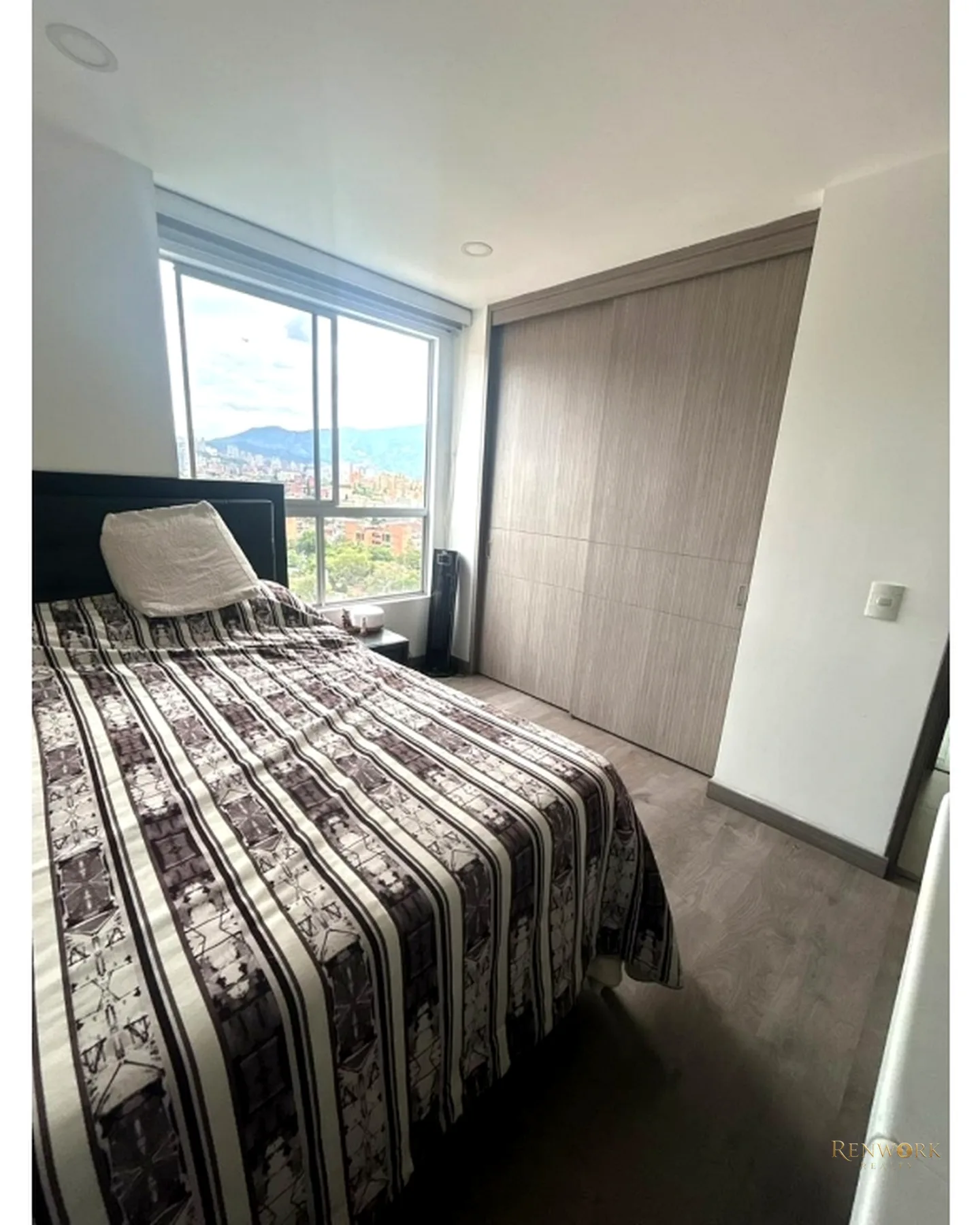 APARTAMENTO EN VENTA OTRAPARTE, ENVIGADO · foto 9