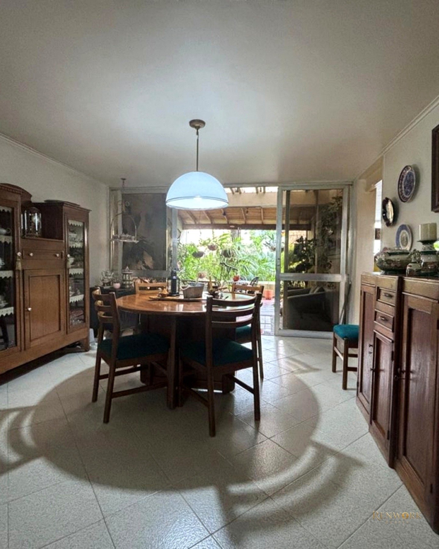 APARTAMENTO EN VENTA PARA REMODELAR, AGUACATALA, POBLADO. · foto 1