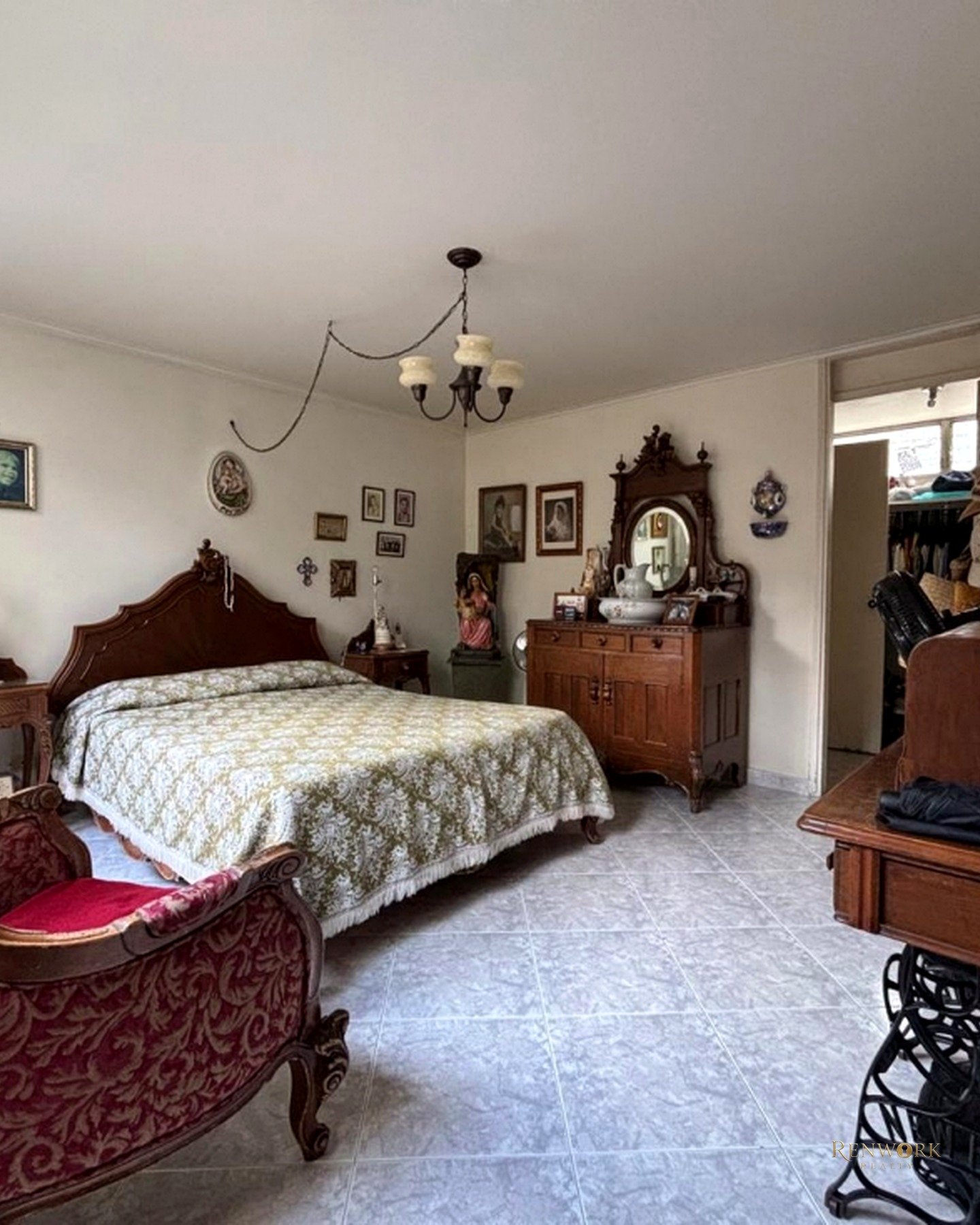 APARTAMENTO EN VENTA PARA REMODELAR, AGUACATALA, POBLADO. · foto 6