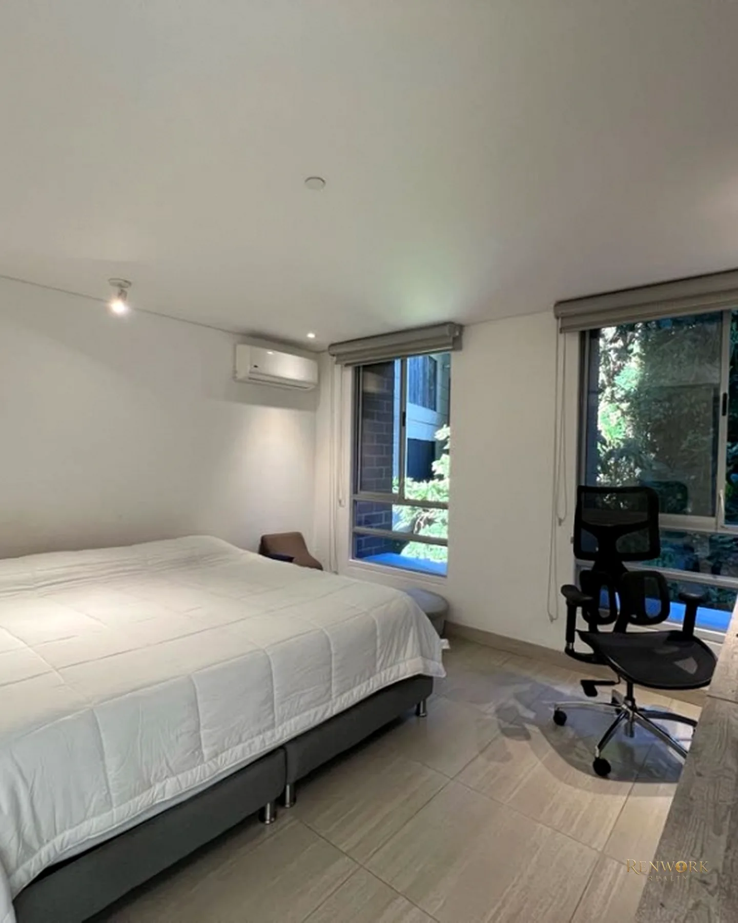 APARTAMENTO EN VENTA, POBLADO CASTROPOL 158M2 · foto 17