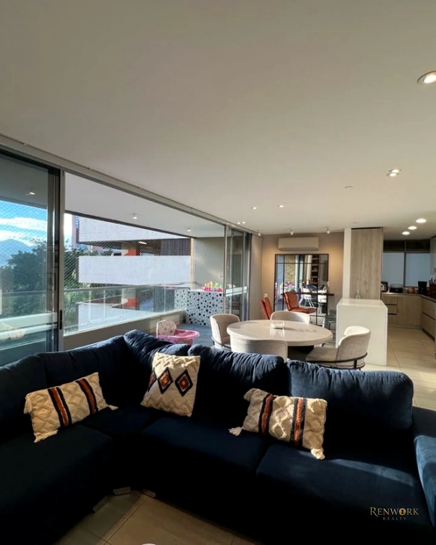 APARTAMENTO EN VENTA, POBLADO CASTROPOL 158M2 · foto 1
