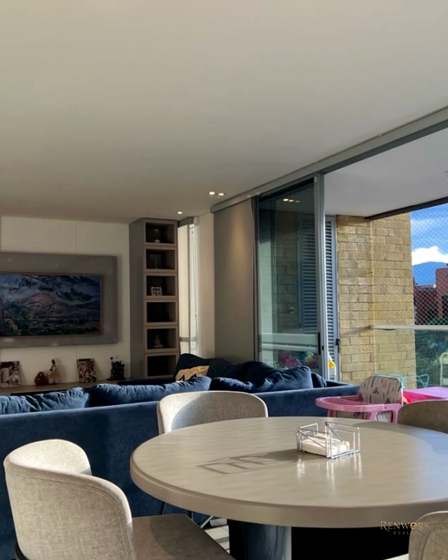 APARTAMENTO EN VENTA, POBLADO CASTROPOL 158M2 · foto 4